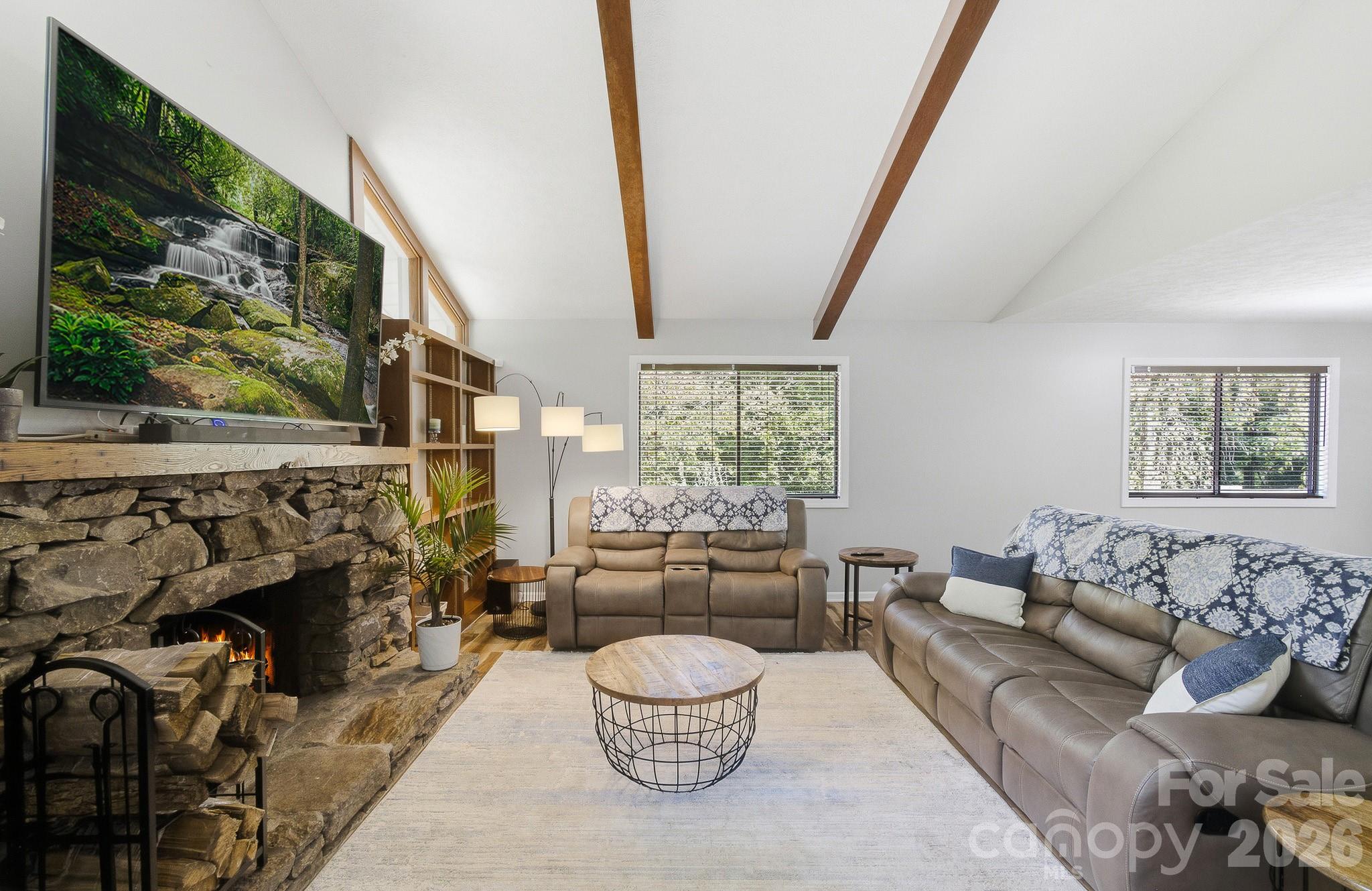 3020 Chestnut Tree Road Property Photo 6
