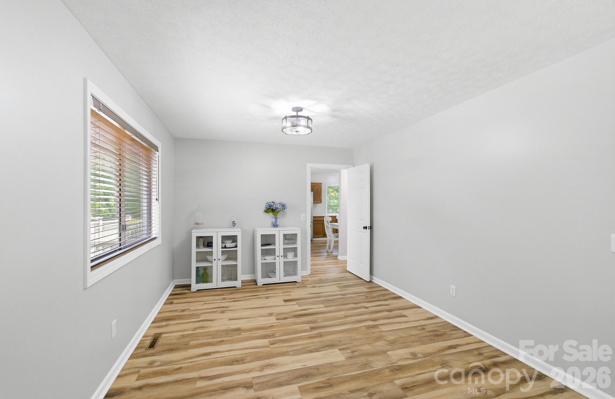 3020 Chestnut Tree Road Property Photo 8