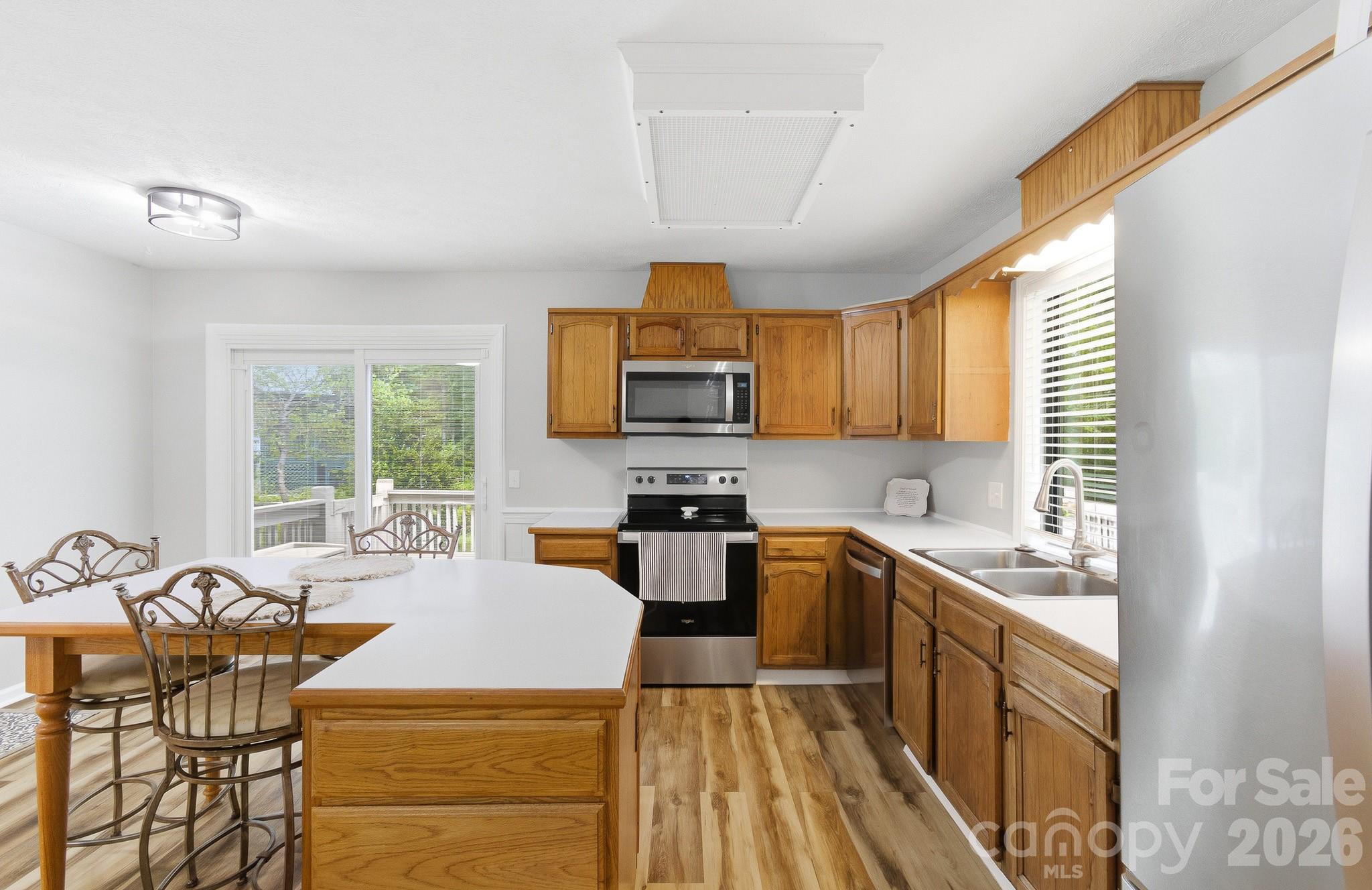3020 Chestnut Tree Road Property Photo 12