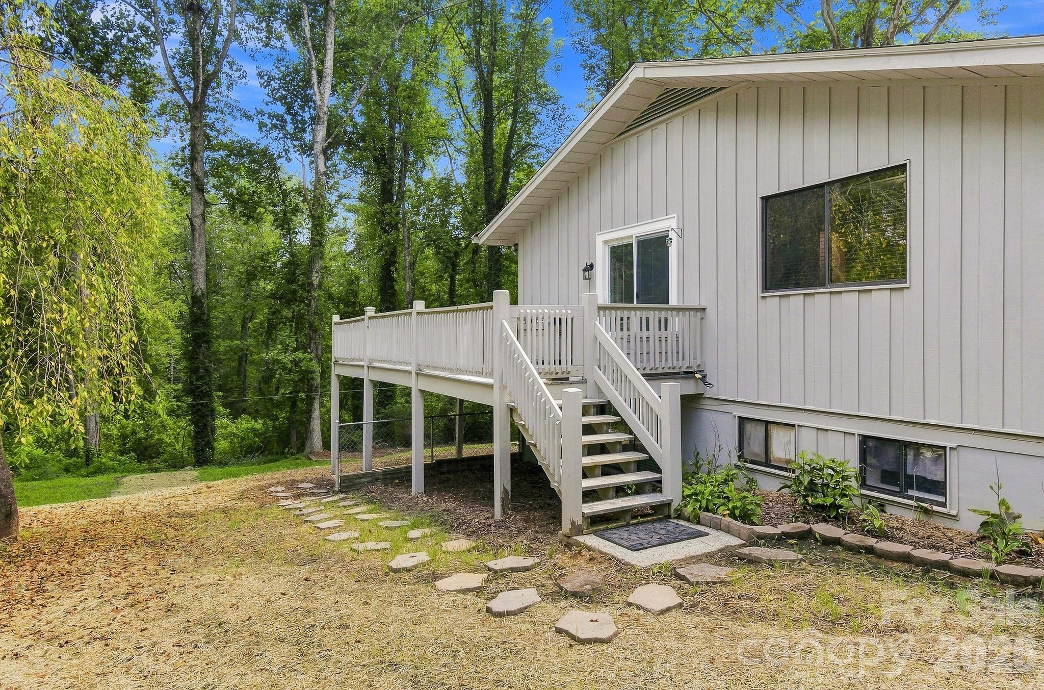 3020 Chestnut Tree Road Property Photo 43