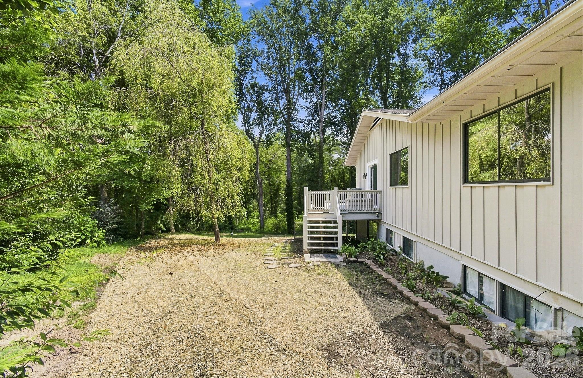 3020 Chestnut Tree Road Property Photo 45