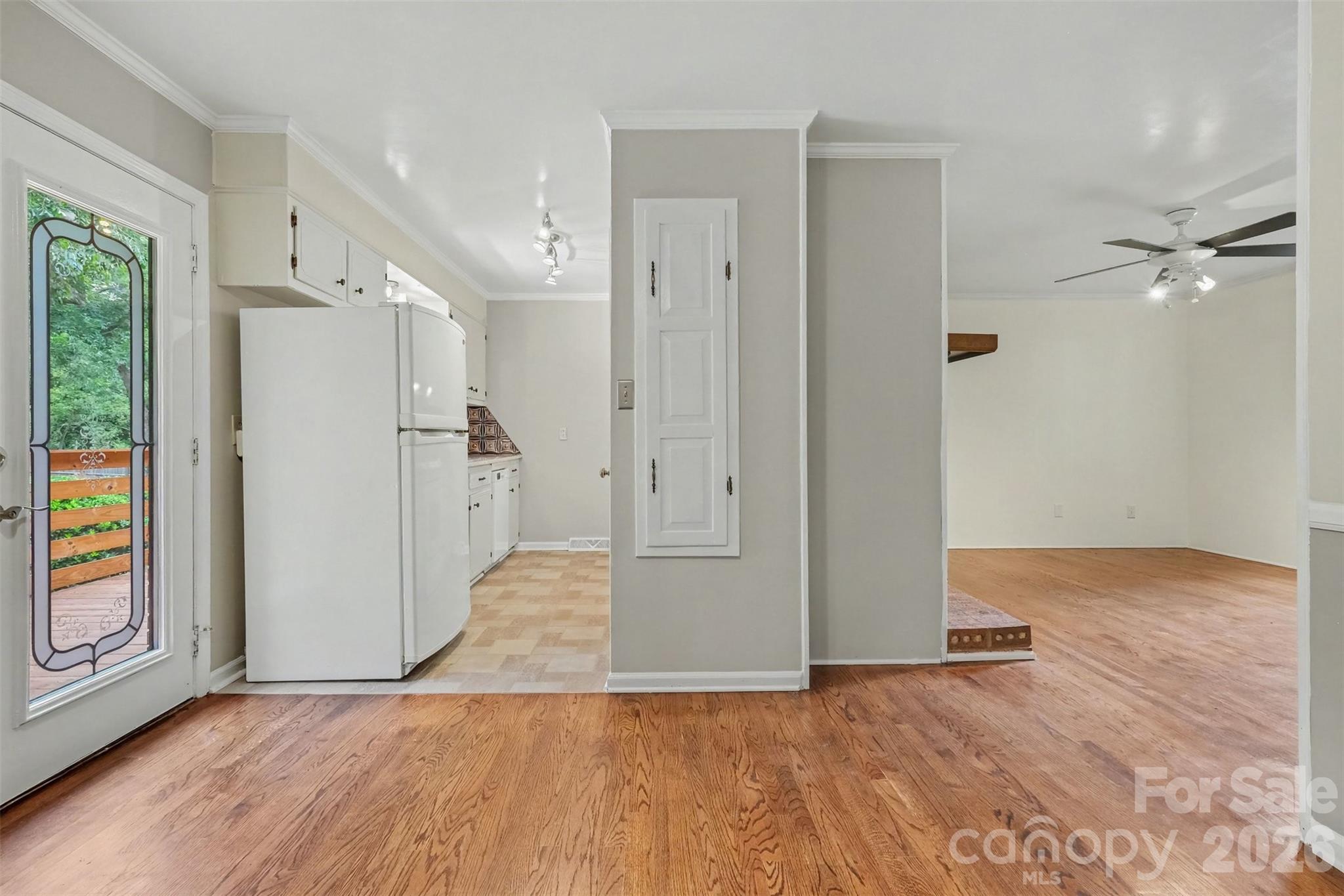 5315 Ruth Drive Property Photo 8