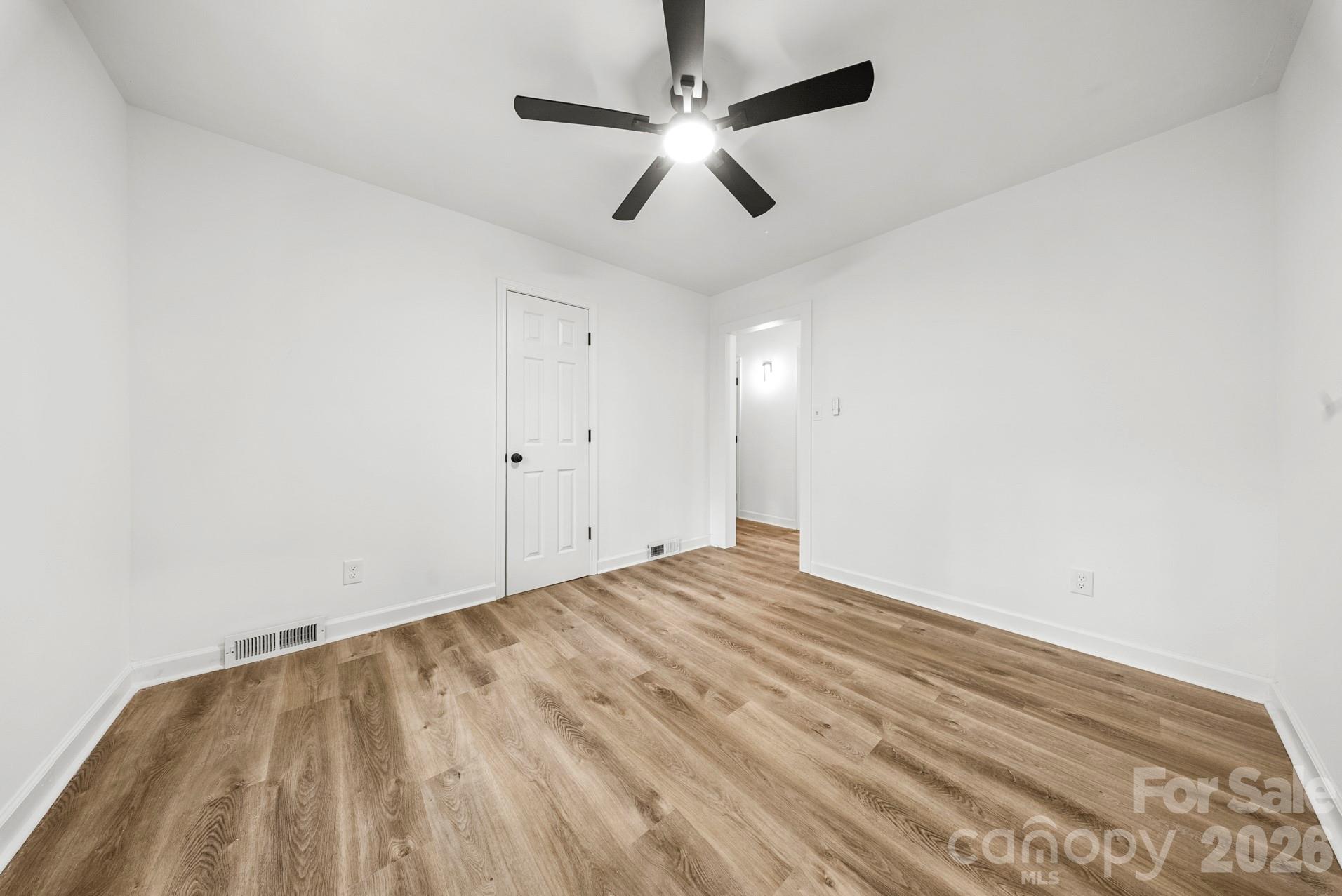 2500 Markham Court Property Photo 9