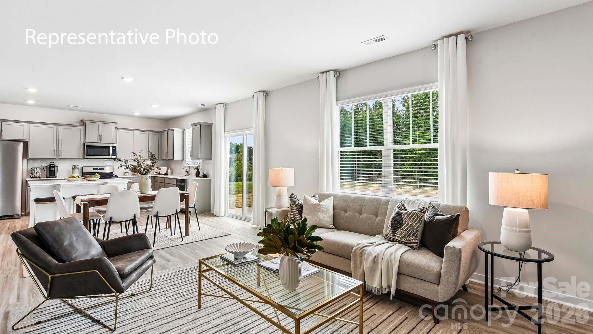 451 Dazzle Loop Property Photo 10