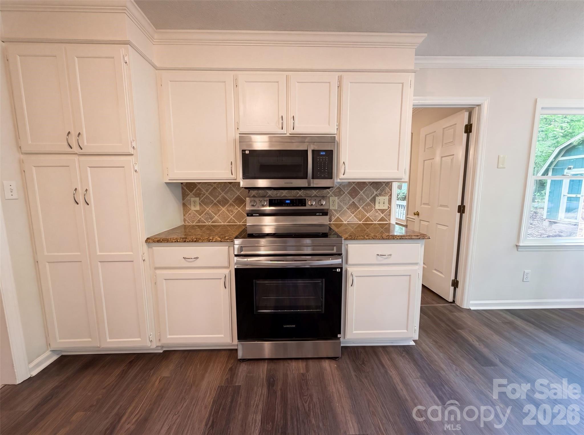 1711 Hickory Ridge Road Property Photo 7