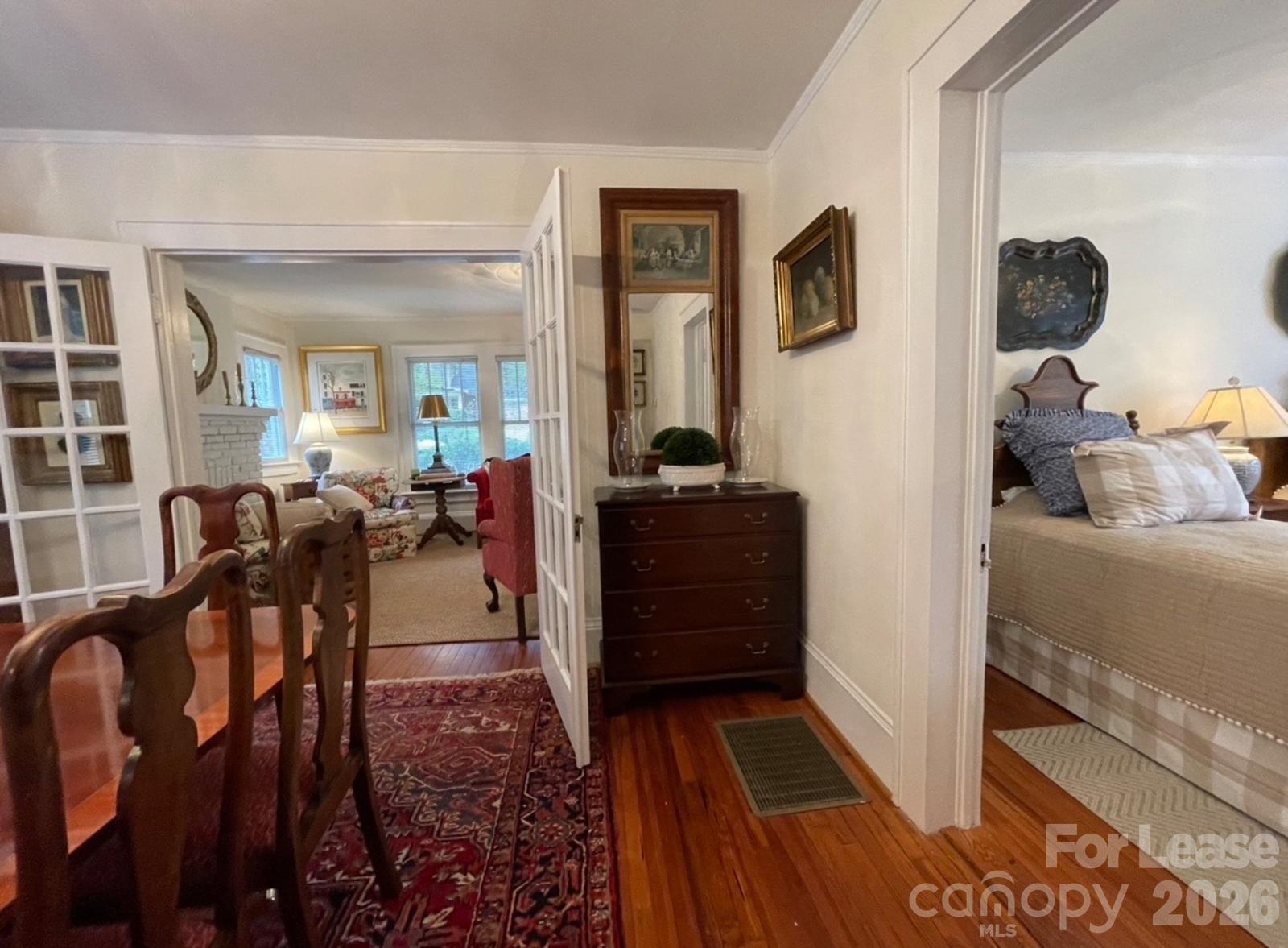 218 Circle Avenue 218 Property Photo 6