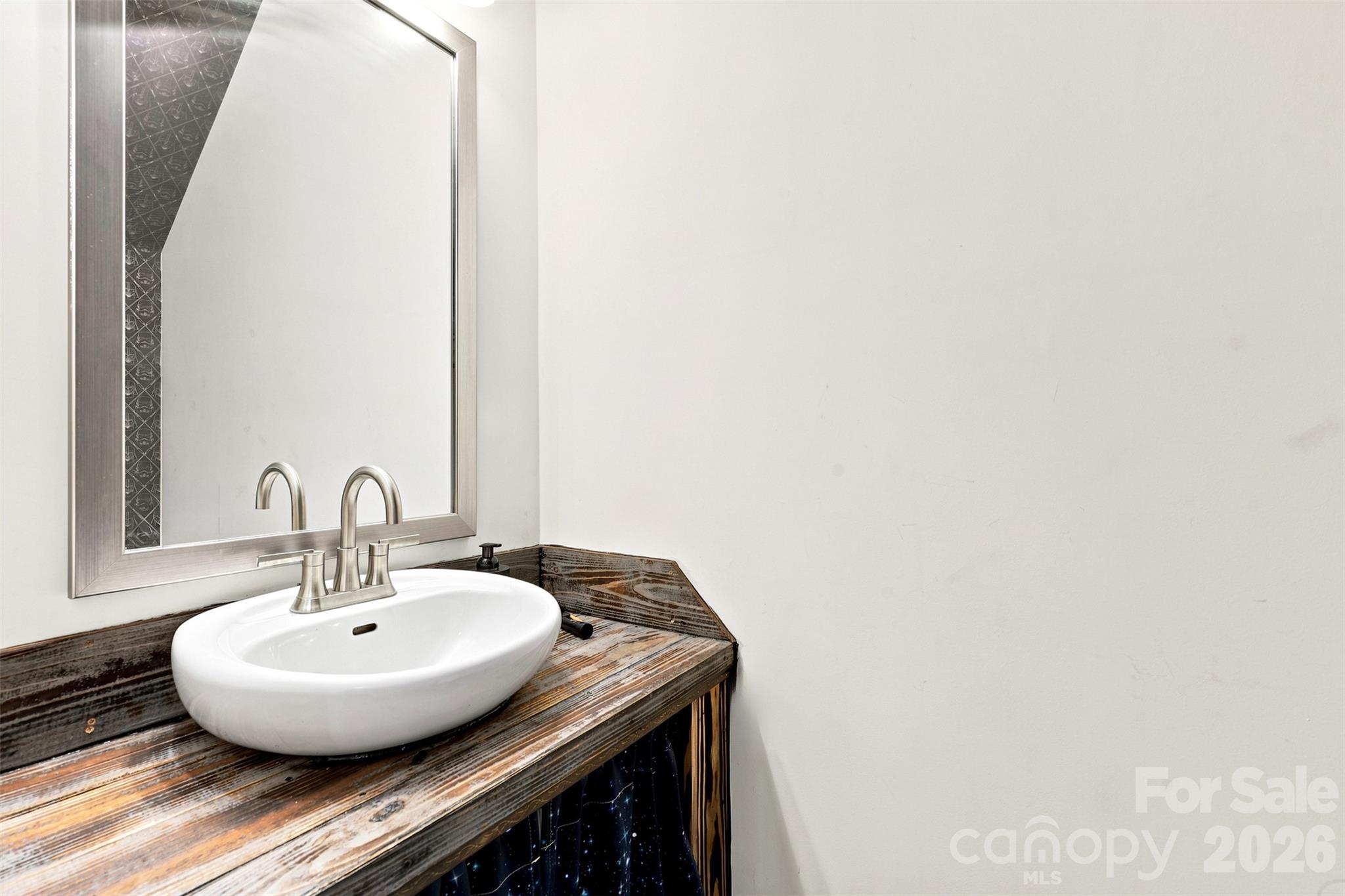 313 Bell Street Property Photo 13