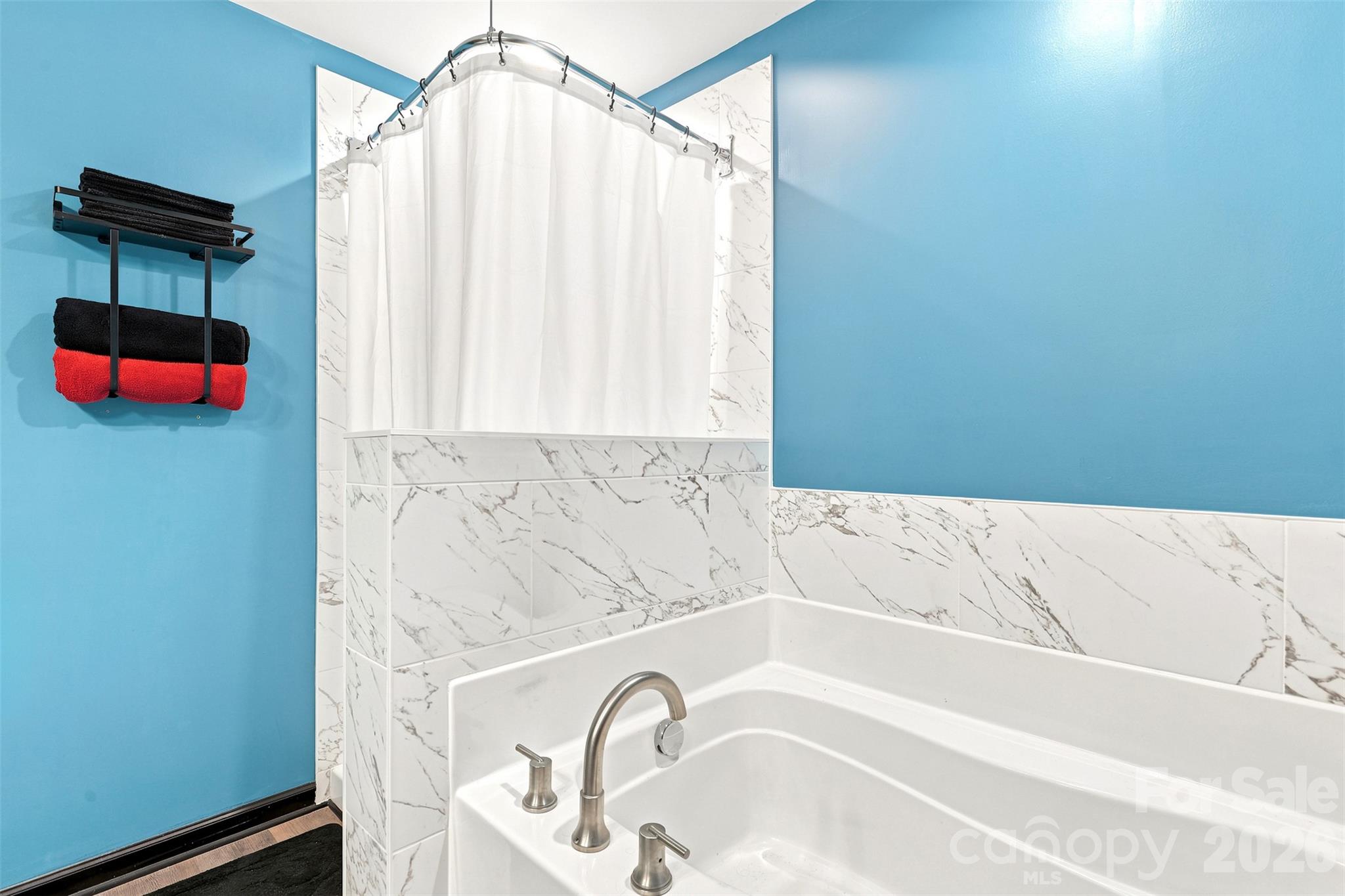 313 Bell Street Property Photo 18