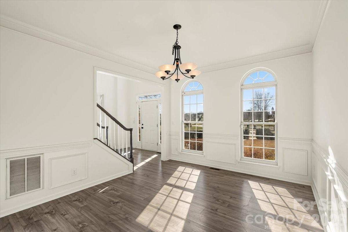 7215 Conifer Circle Property Photo 4