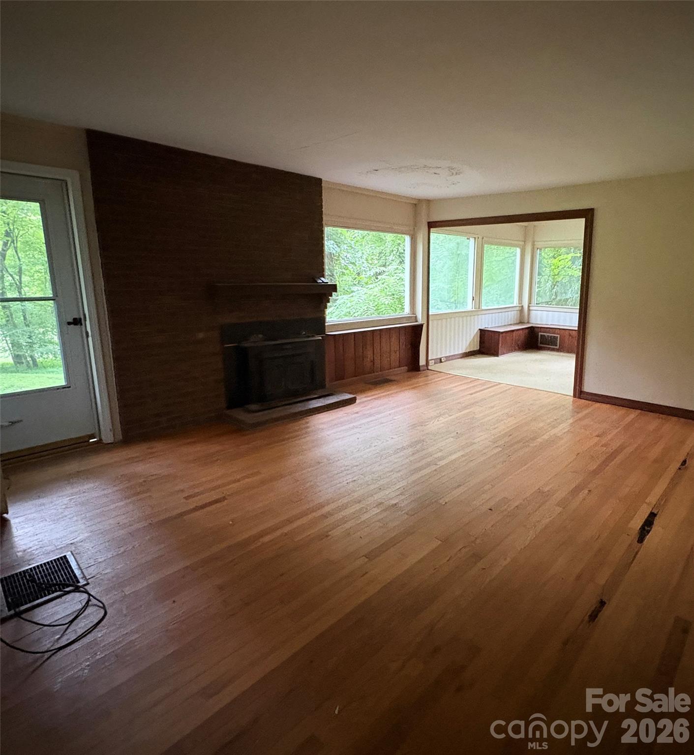912 Halstead Boulevard 1-8 Property Photo 5