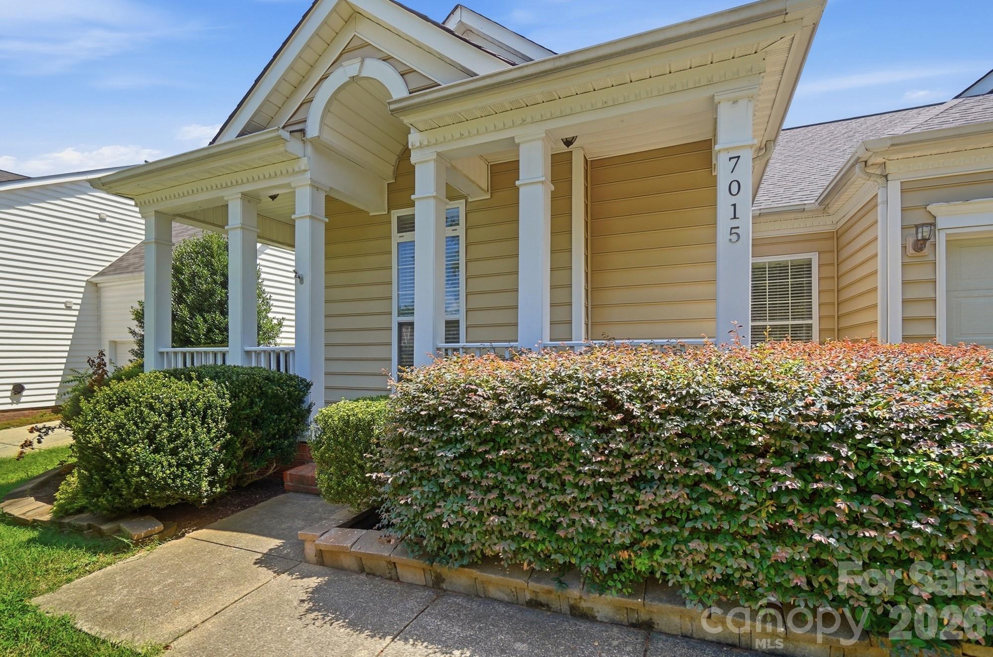 7015 Lenhart Drive Property Photo 3