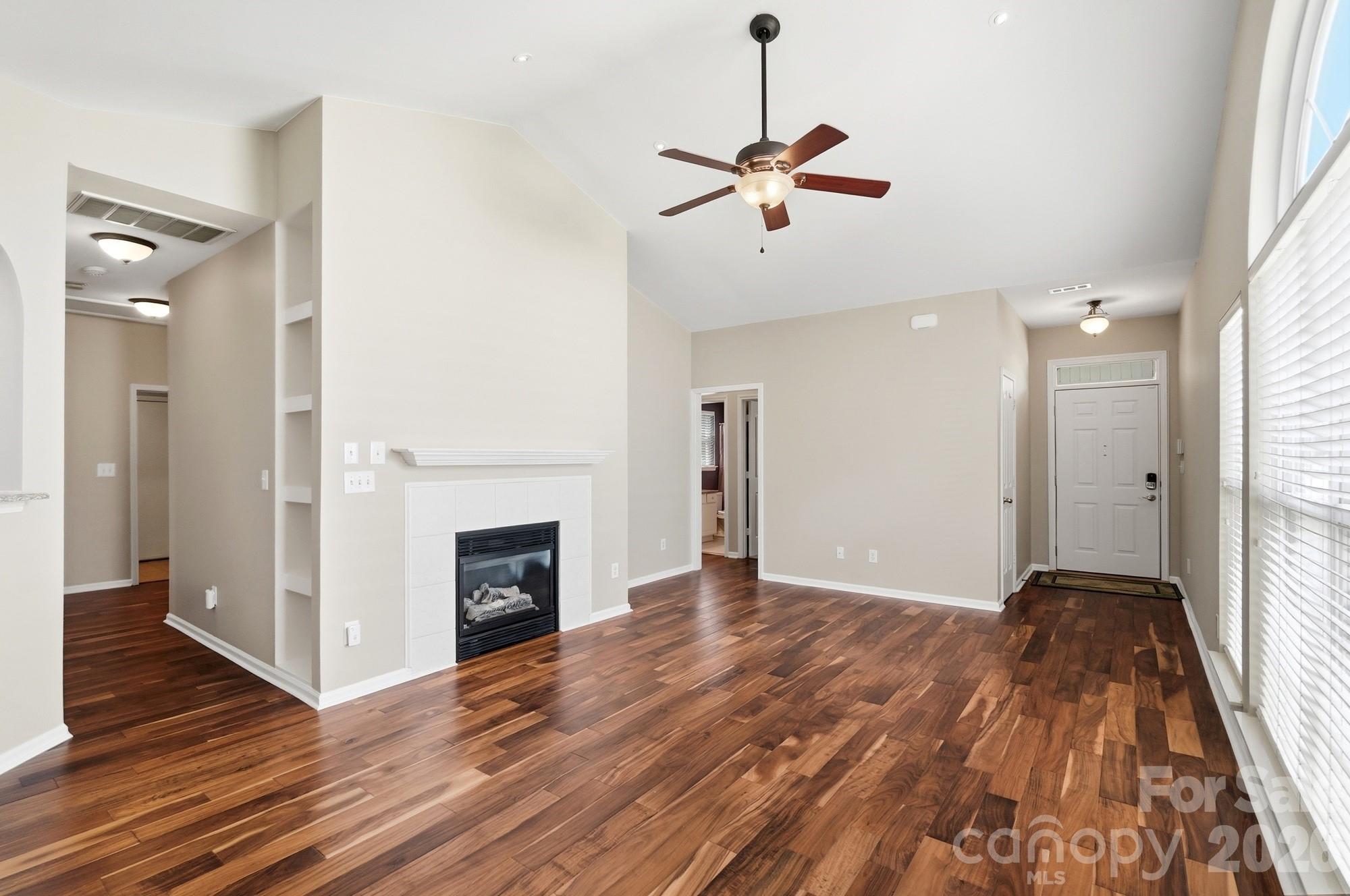 7015 Lenhart Drive Property Photo 7
