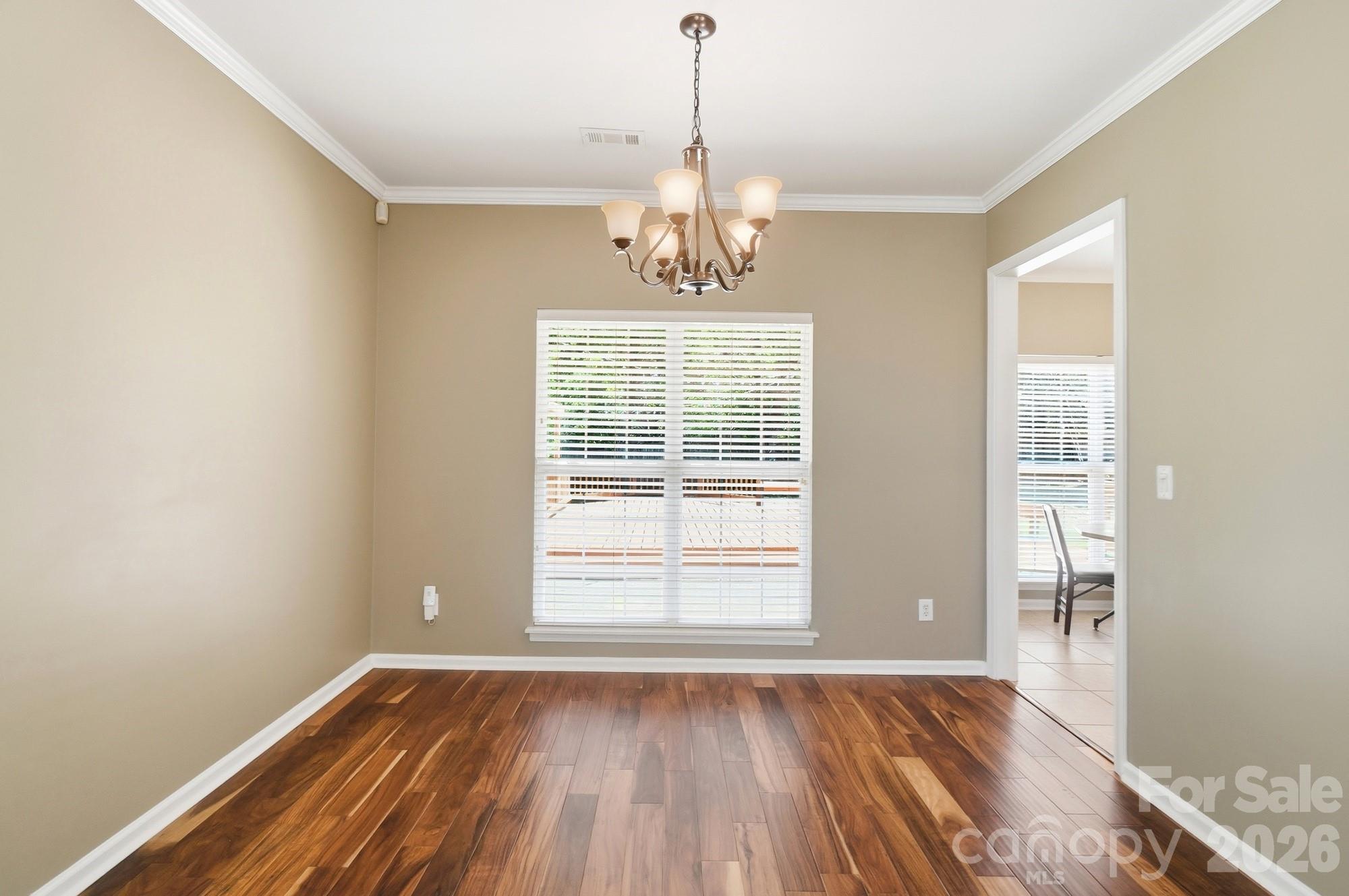 7015 Lenhart Drive Property Photo 9