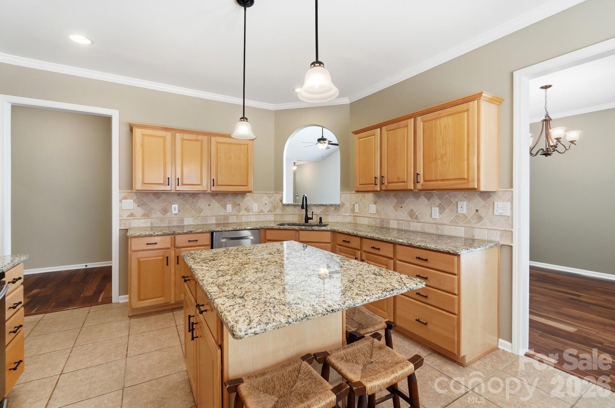 7015 Lenhart Drive Property Photo 13