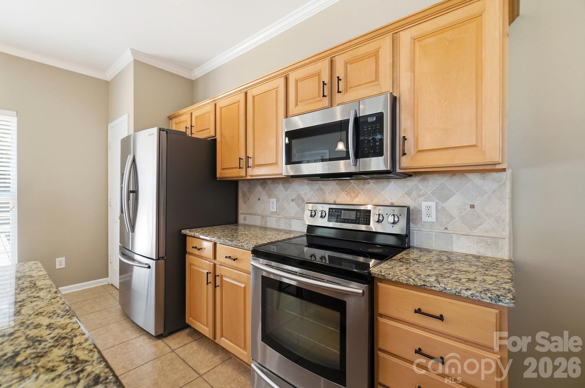 7015 Lenhart Drive Property Photo 14