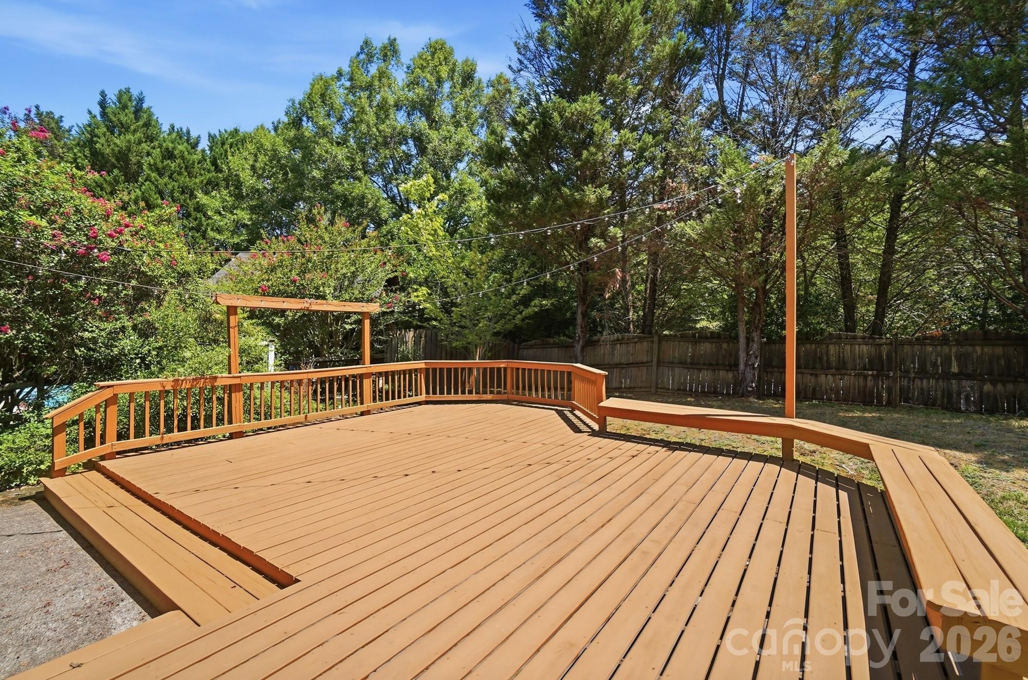 7015 Lenhart Drive Property Photo 27
