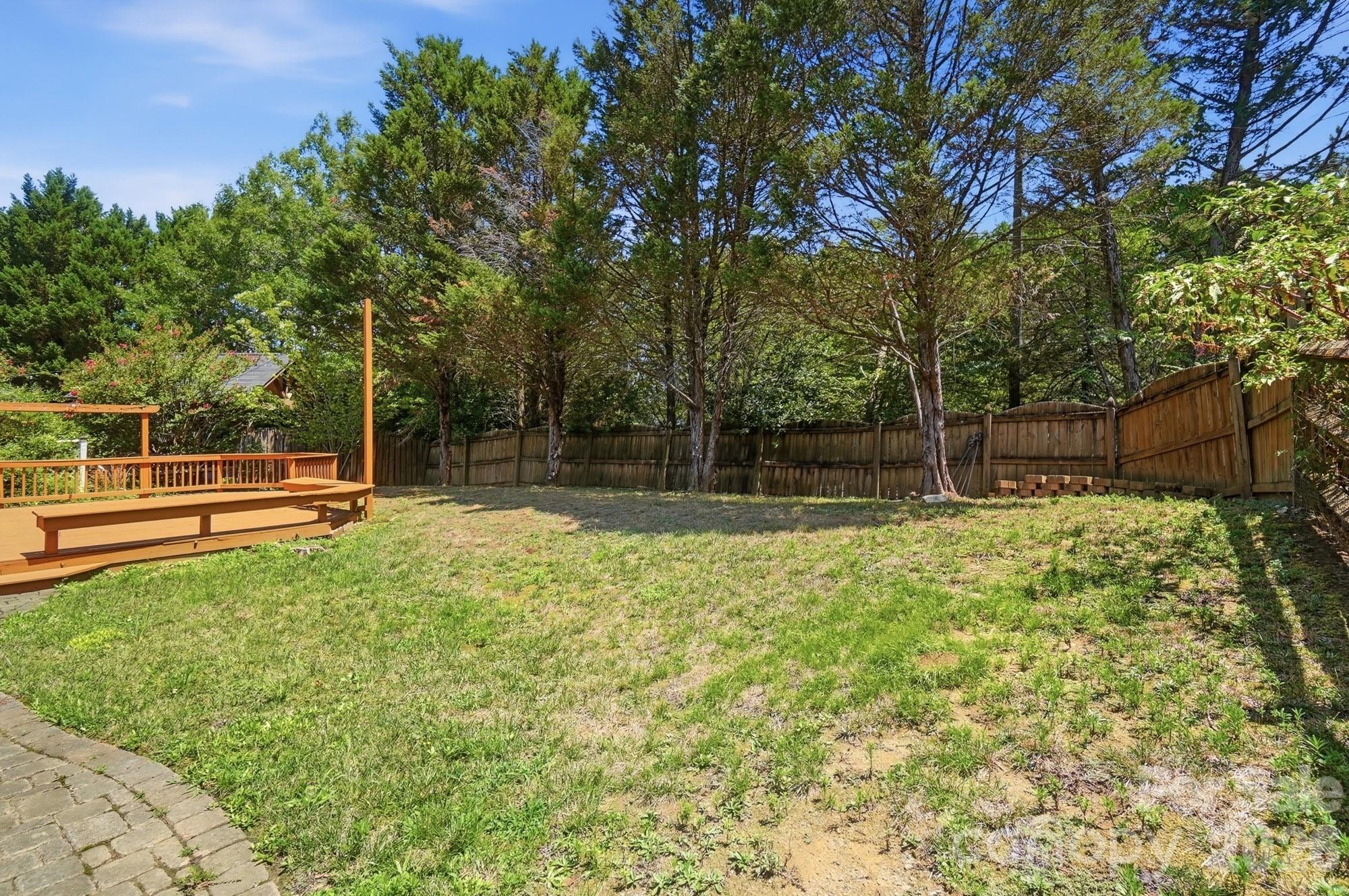 7015 Lenhart Drive Property Photo 28