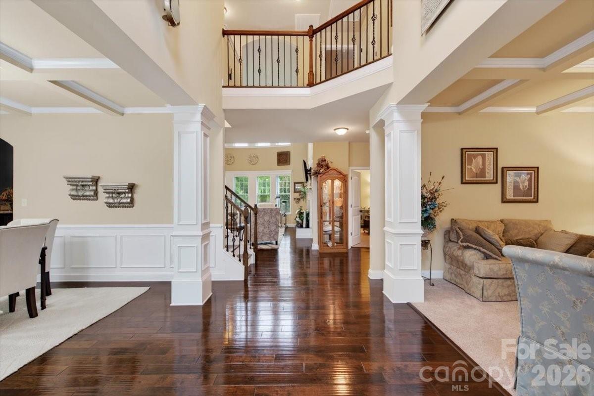 10515 Sweethaven Lane Property Photo 8