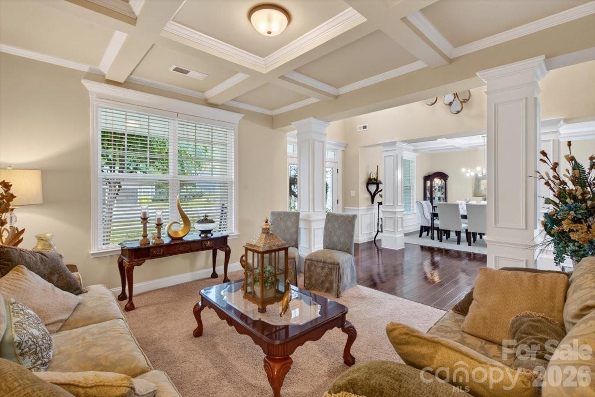 10515 Sweethaven Lane Property Photo 11