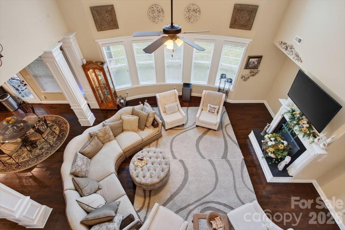 10515 Sweethaven Lane Property Photo 17