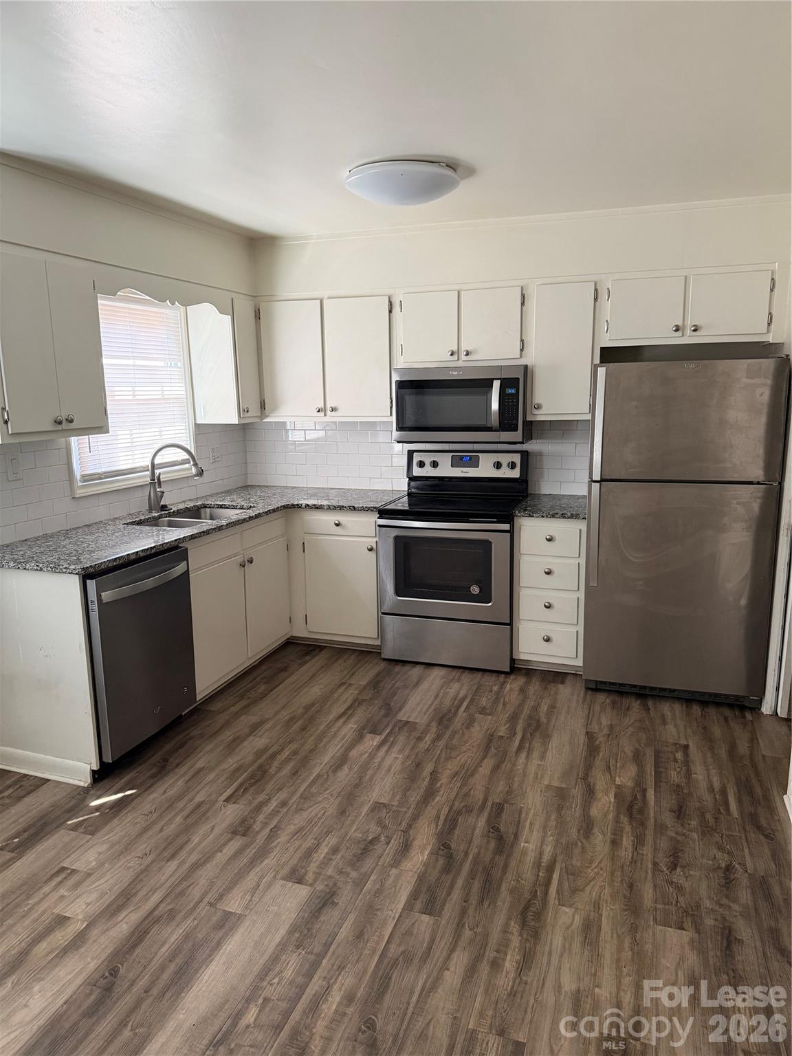 634 Walnut Street Property Photo 4