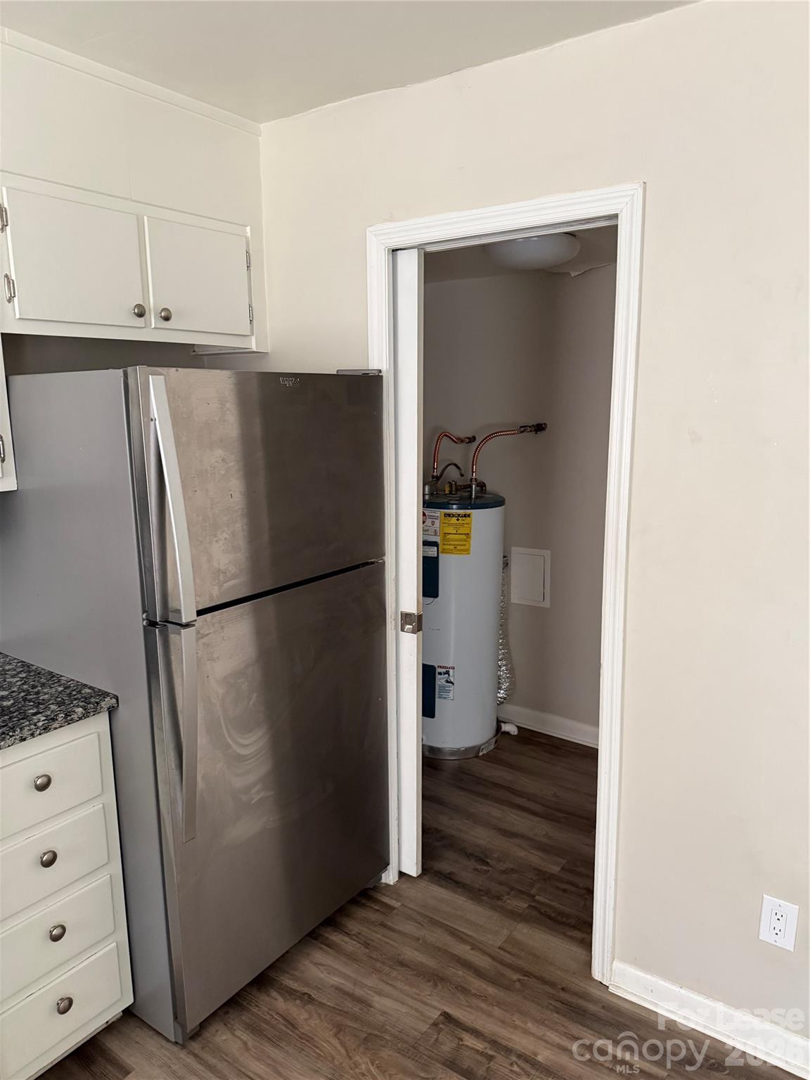 634 Walnut Street Property Photo 5