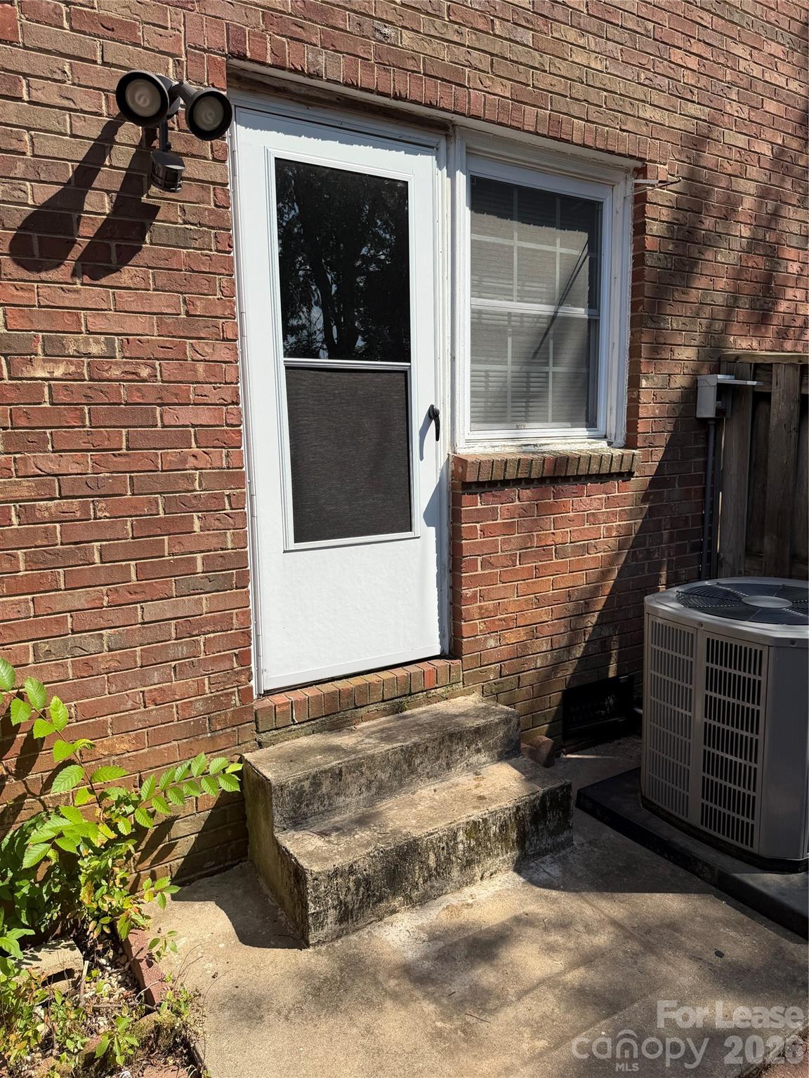 634 Walnut Street Property Photo 17