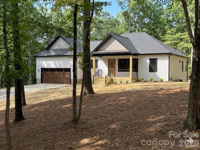 644 Roxboro Drive Property Photo 1