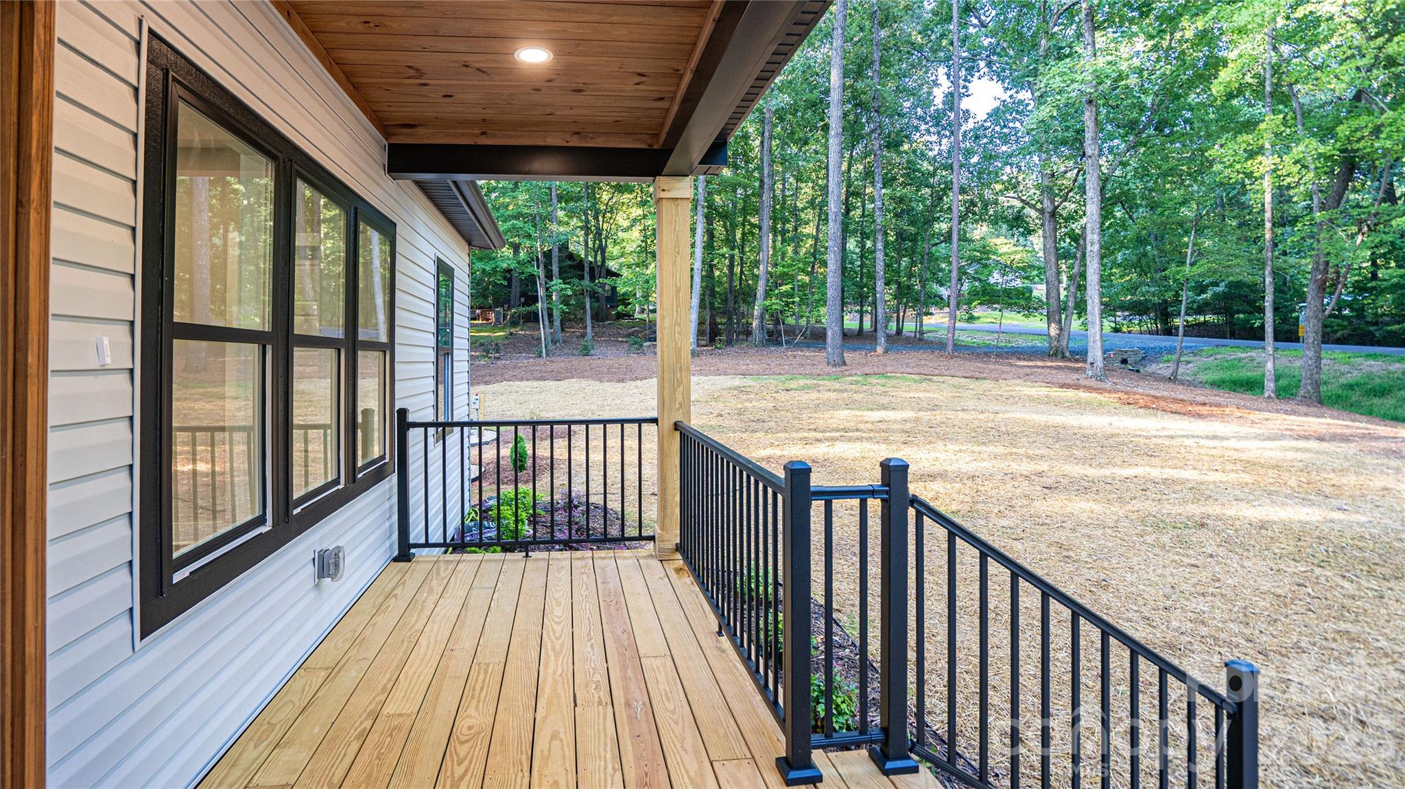 644 Roxboro Drive Property Photo 4