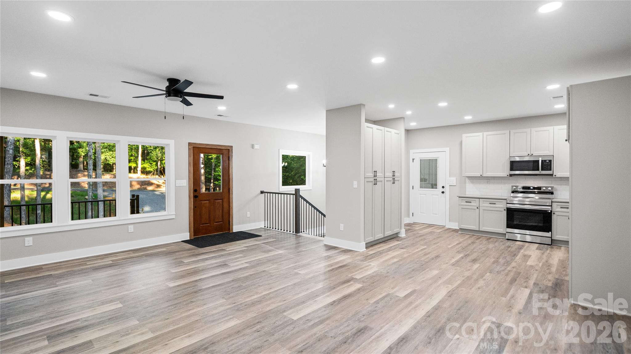 644 Roxboro Drive Property Photo 10