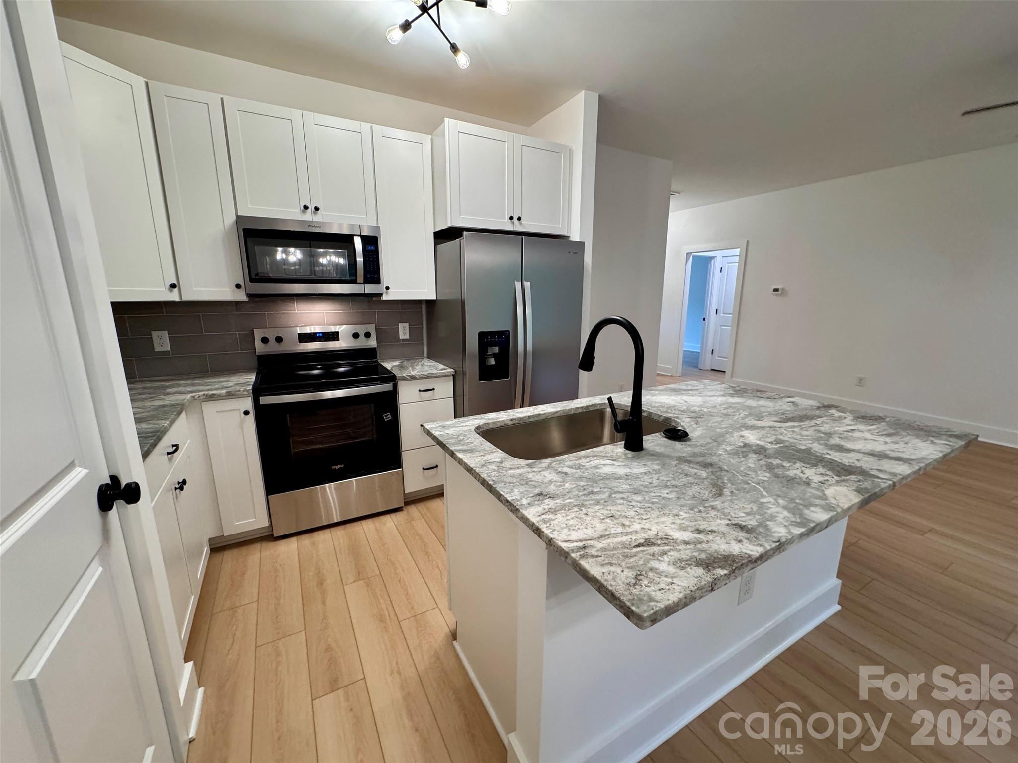 1010 John Street 4 Property Photo 3