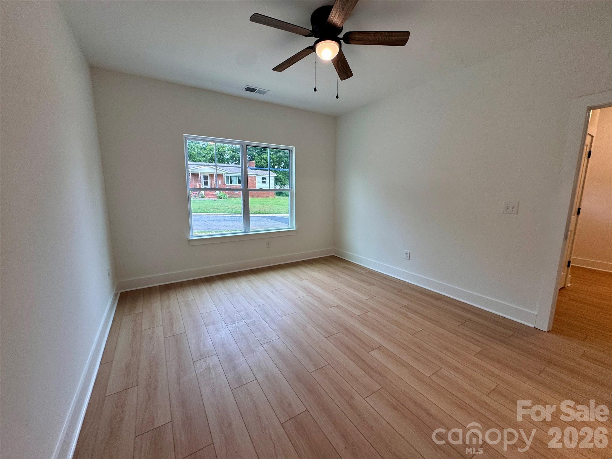 1010 John Street 4 Property Photo 14