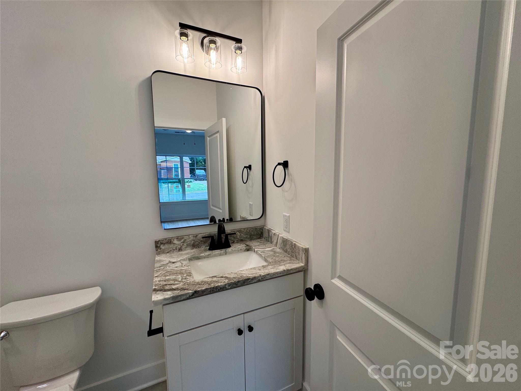 1010 John Street 4 Property Photo 17