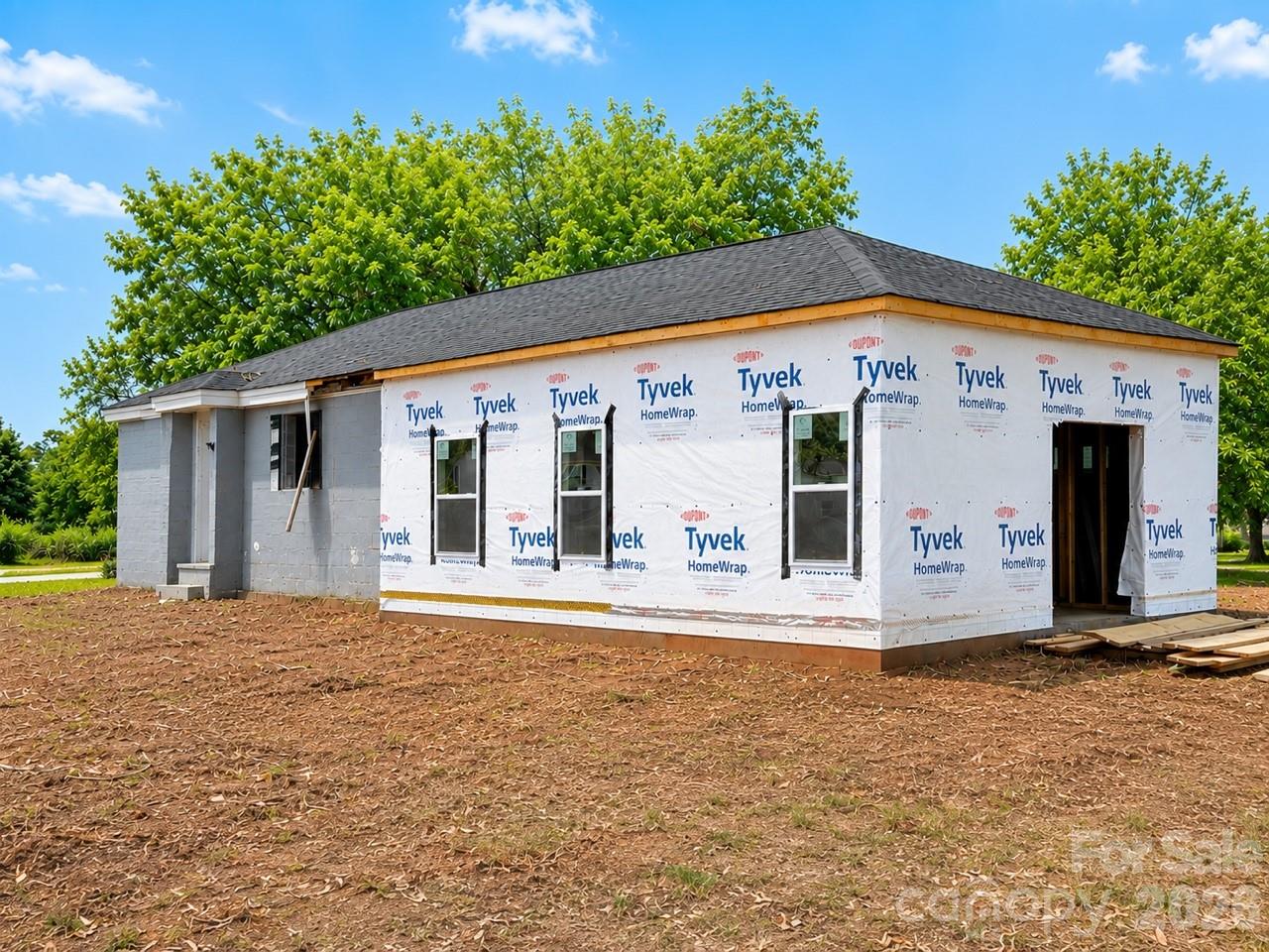 111 Churchill Drive Property Photo 3