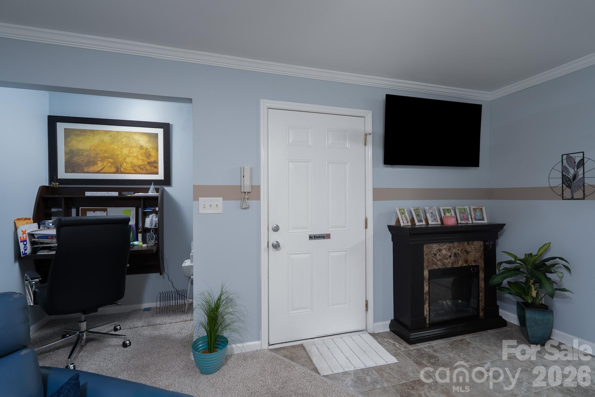 109 Stroupe Road E Property Photo 4