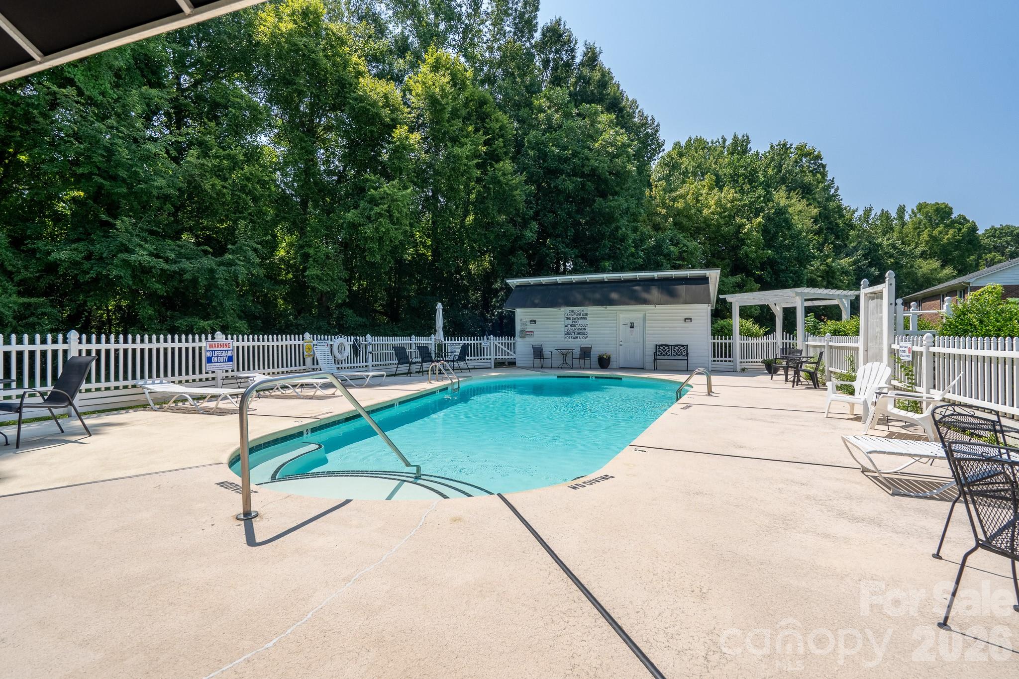 109 Stroupe Road E Property Photo 18