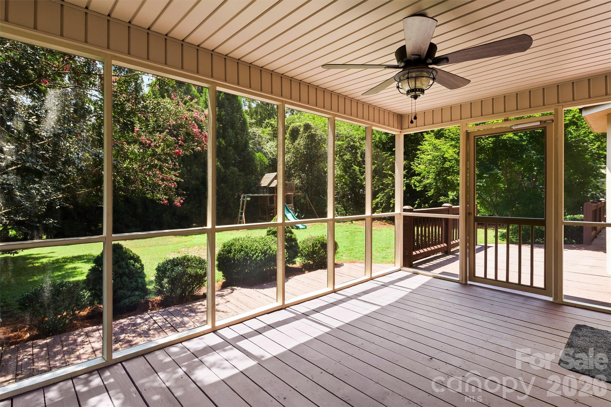 8601 Middleton Circle Property Photo 5