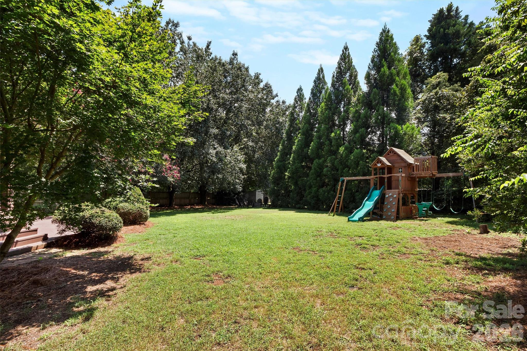 8601 Middleton Circle Property Photo 9