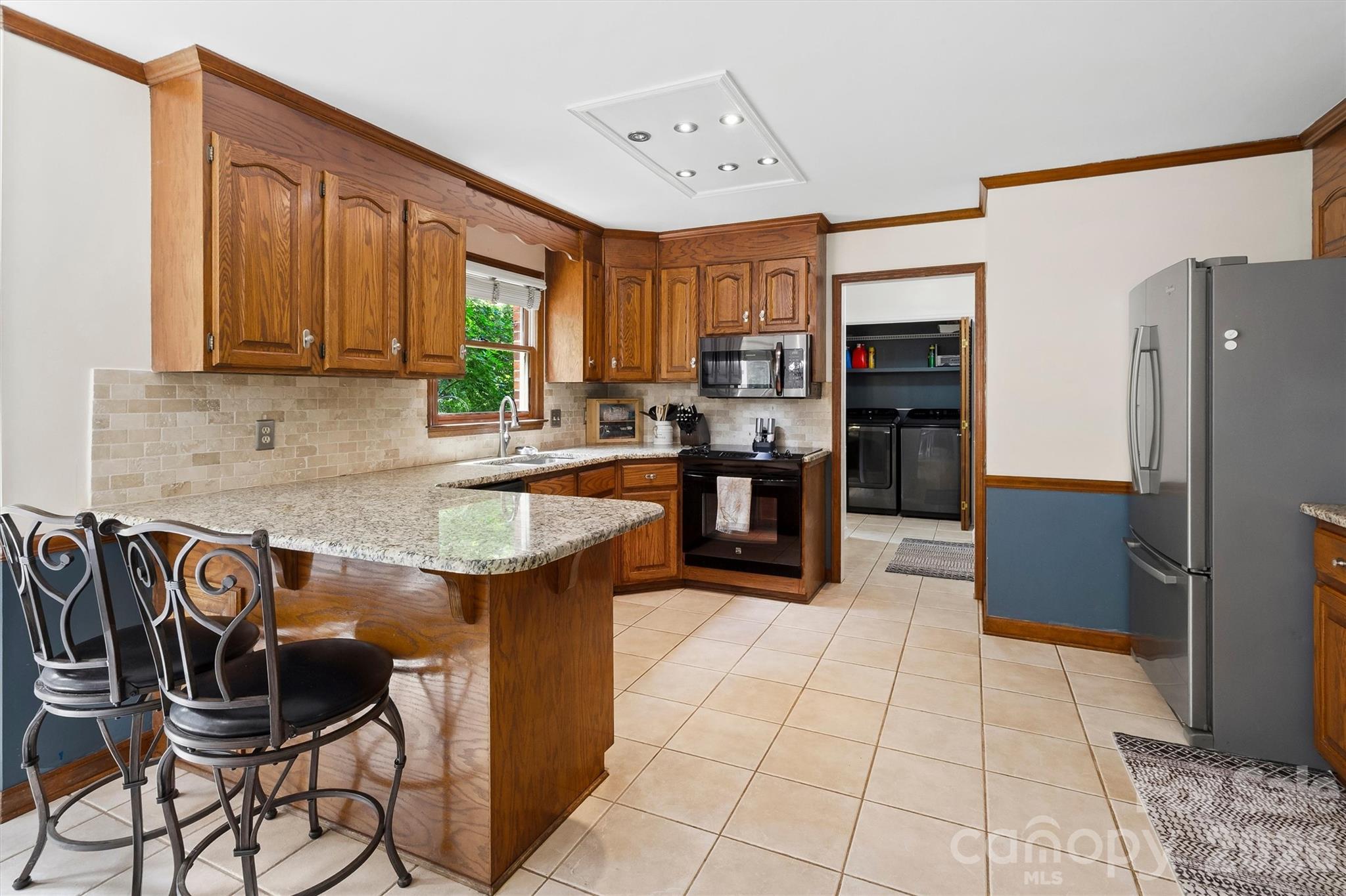 8601 Middleton Circle Property Photo 15