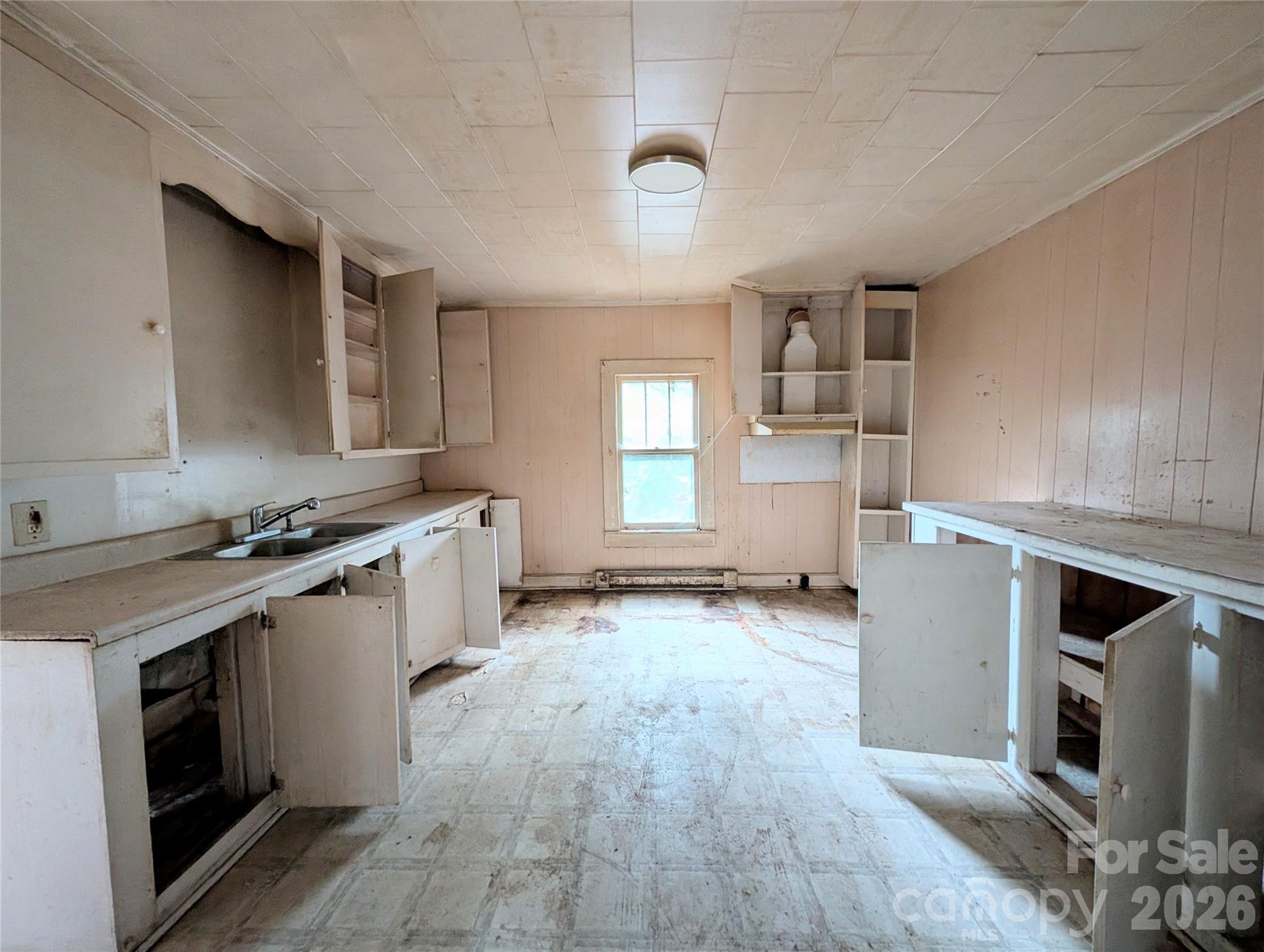 109 Carlton Drive Property Photo 8