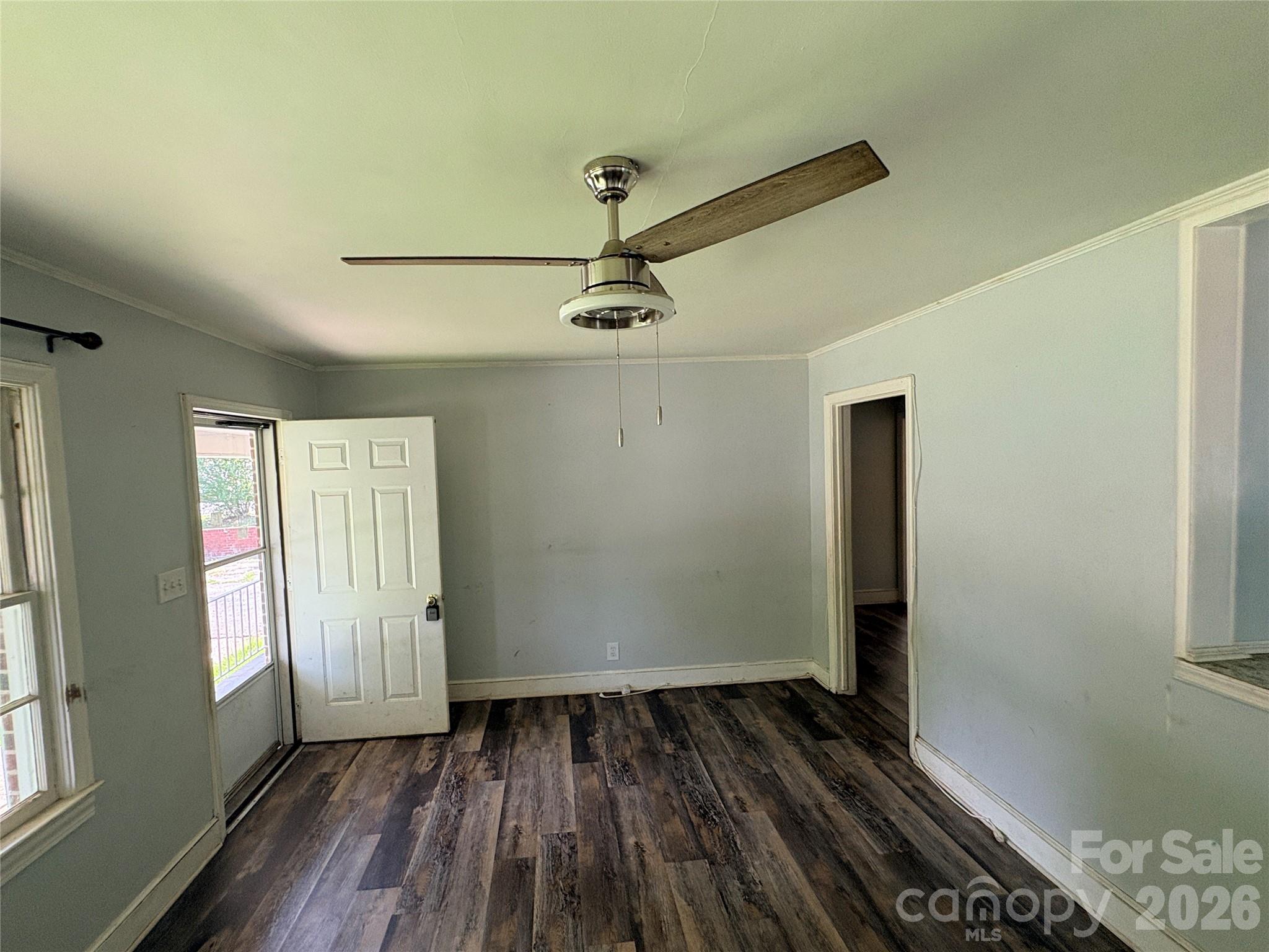 711 Arthur Boulevard Property Photo 3