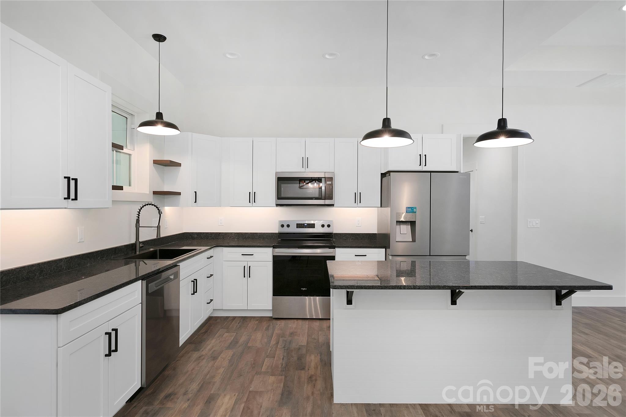 146 Cliff Road Property Photo 13
