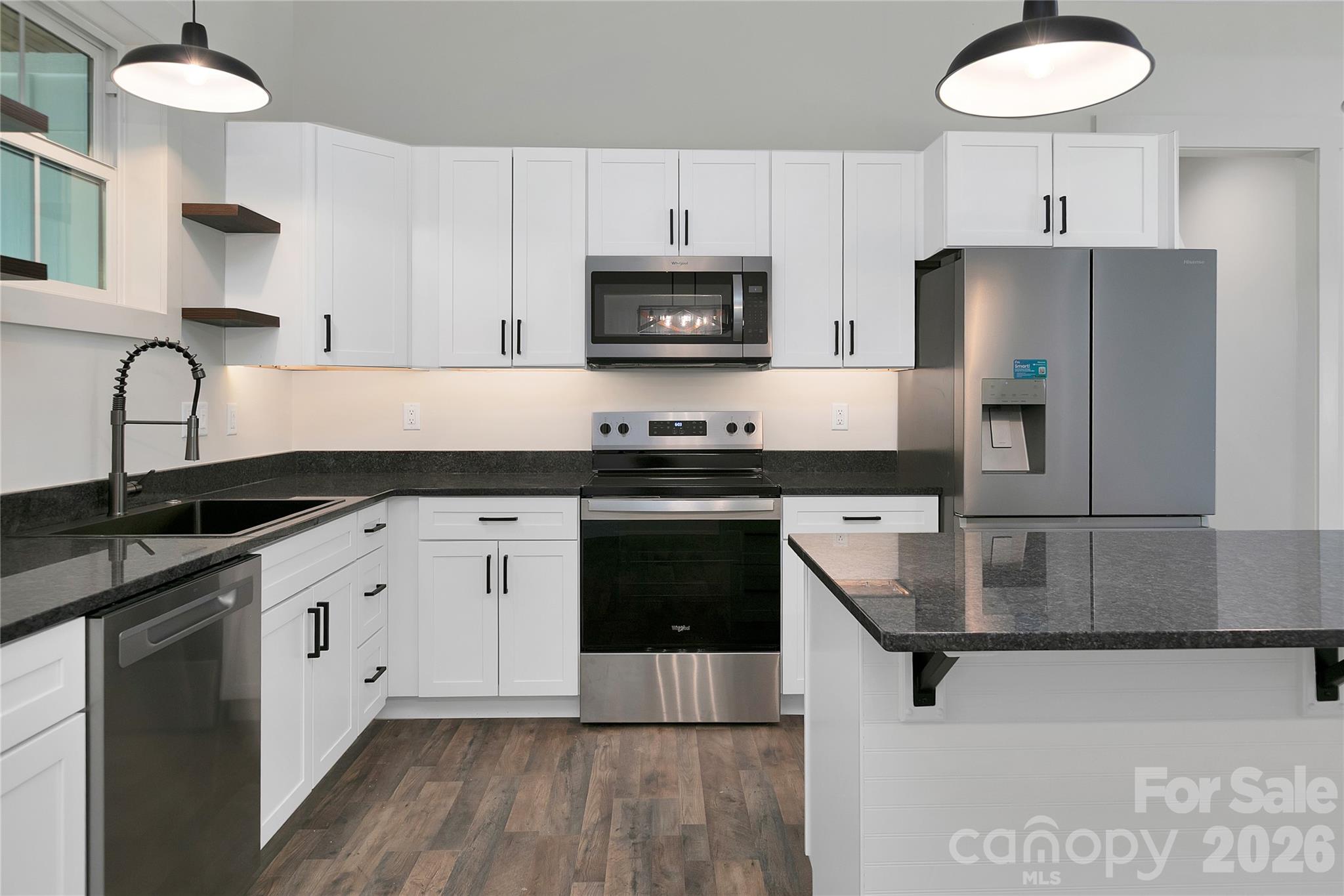 146 Cliff Road Property Photo 15