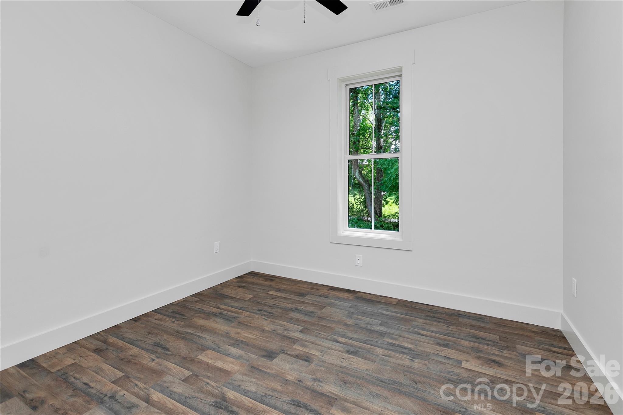 146 Cliff Road Property Photo 25