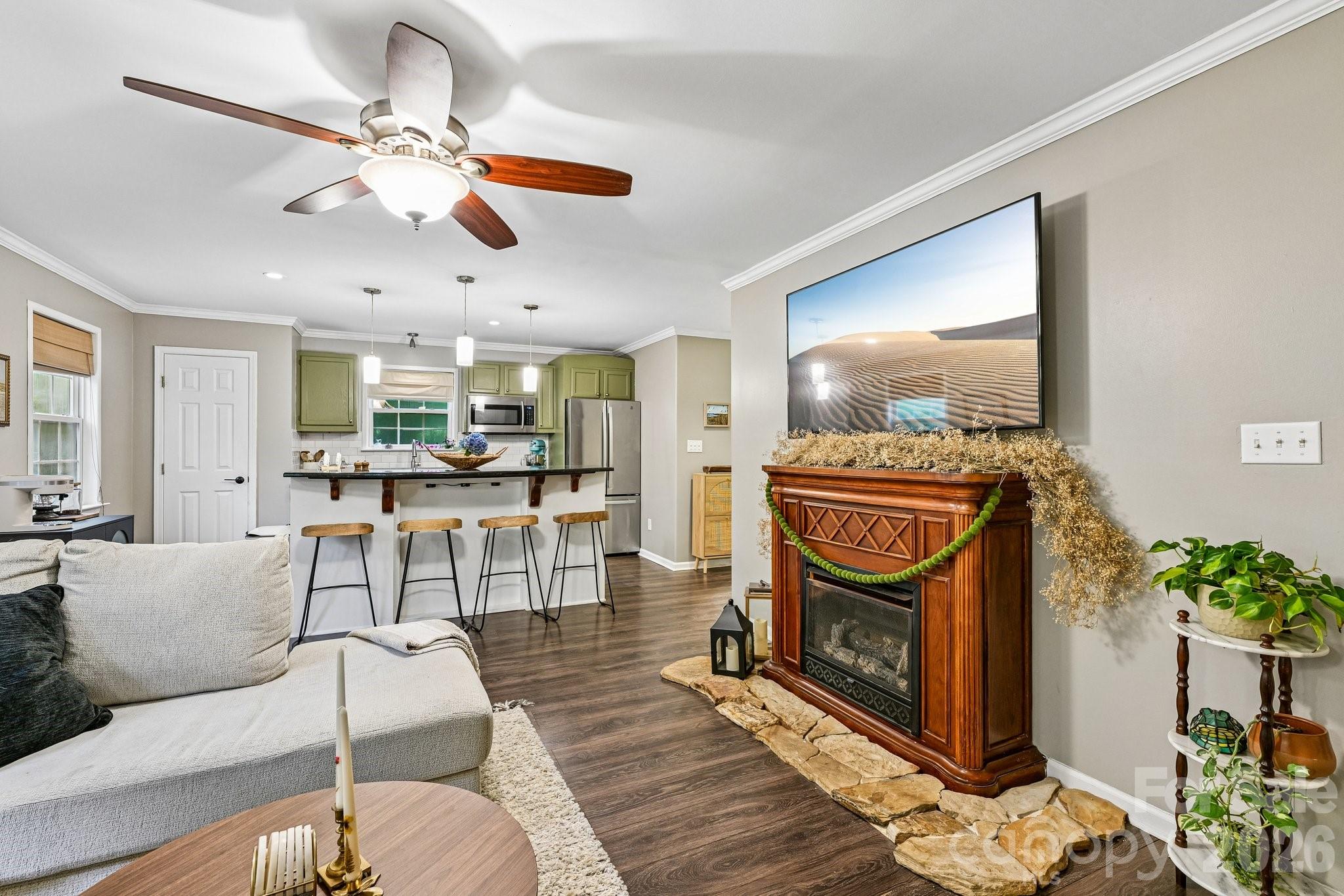 8658 Dog Leg Road Property Photo 7
