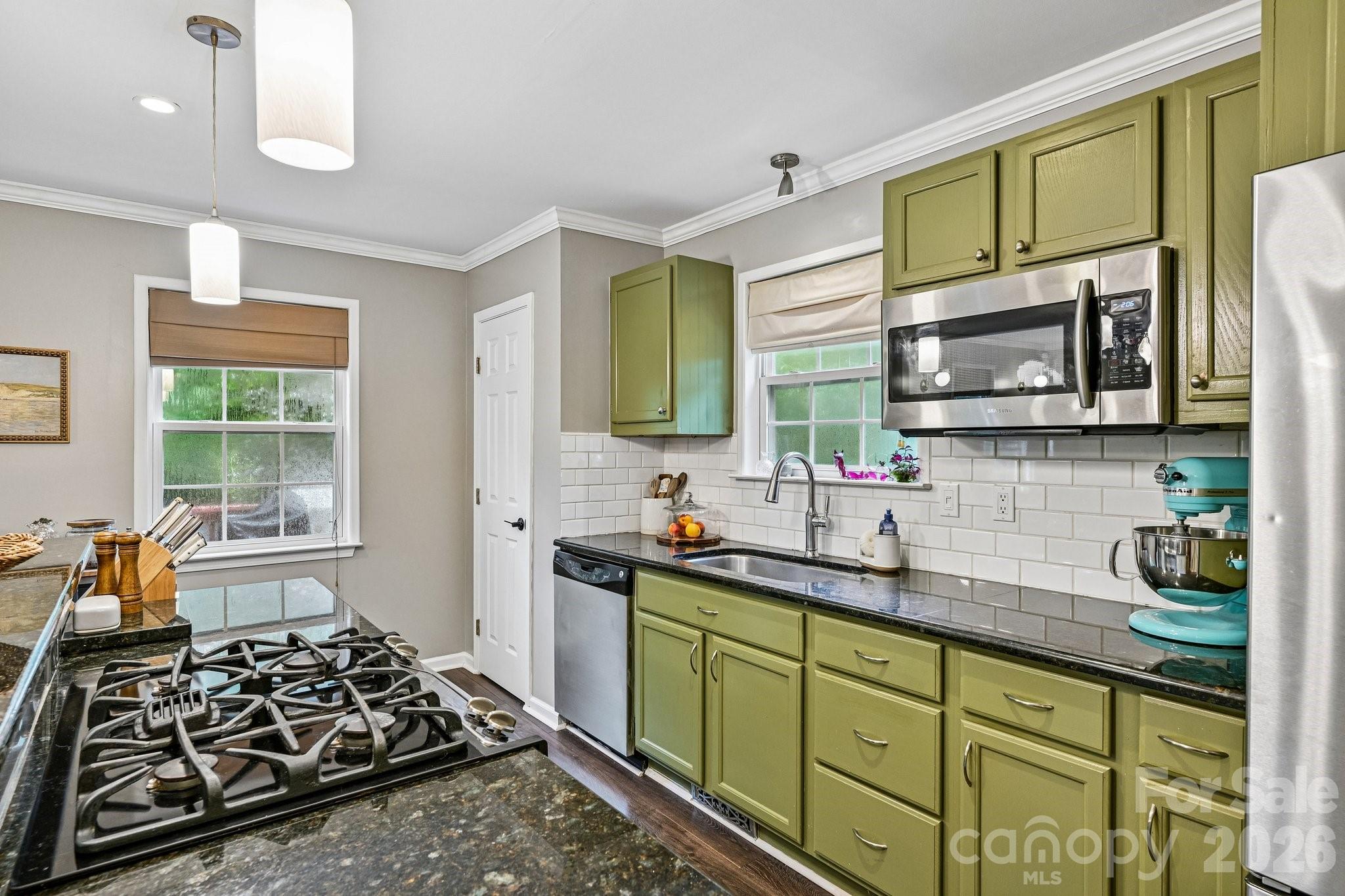 8658 Dog Leg Road 16/b Property Photo 13