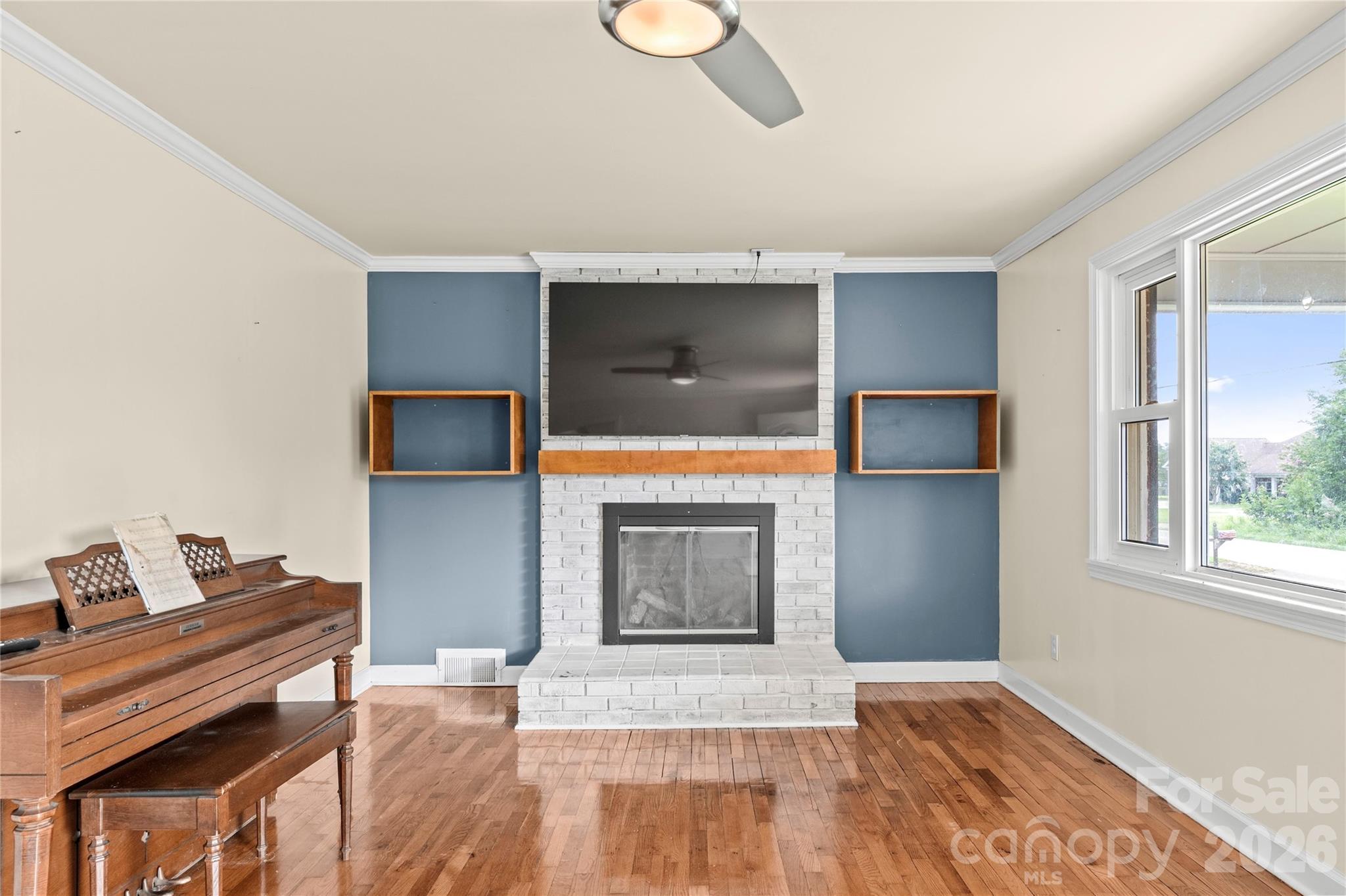 131 River Road Property Photo 6