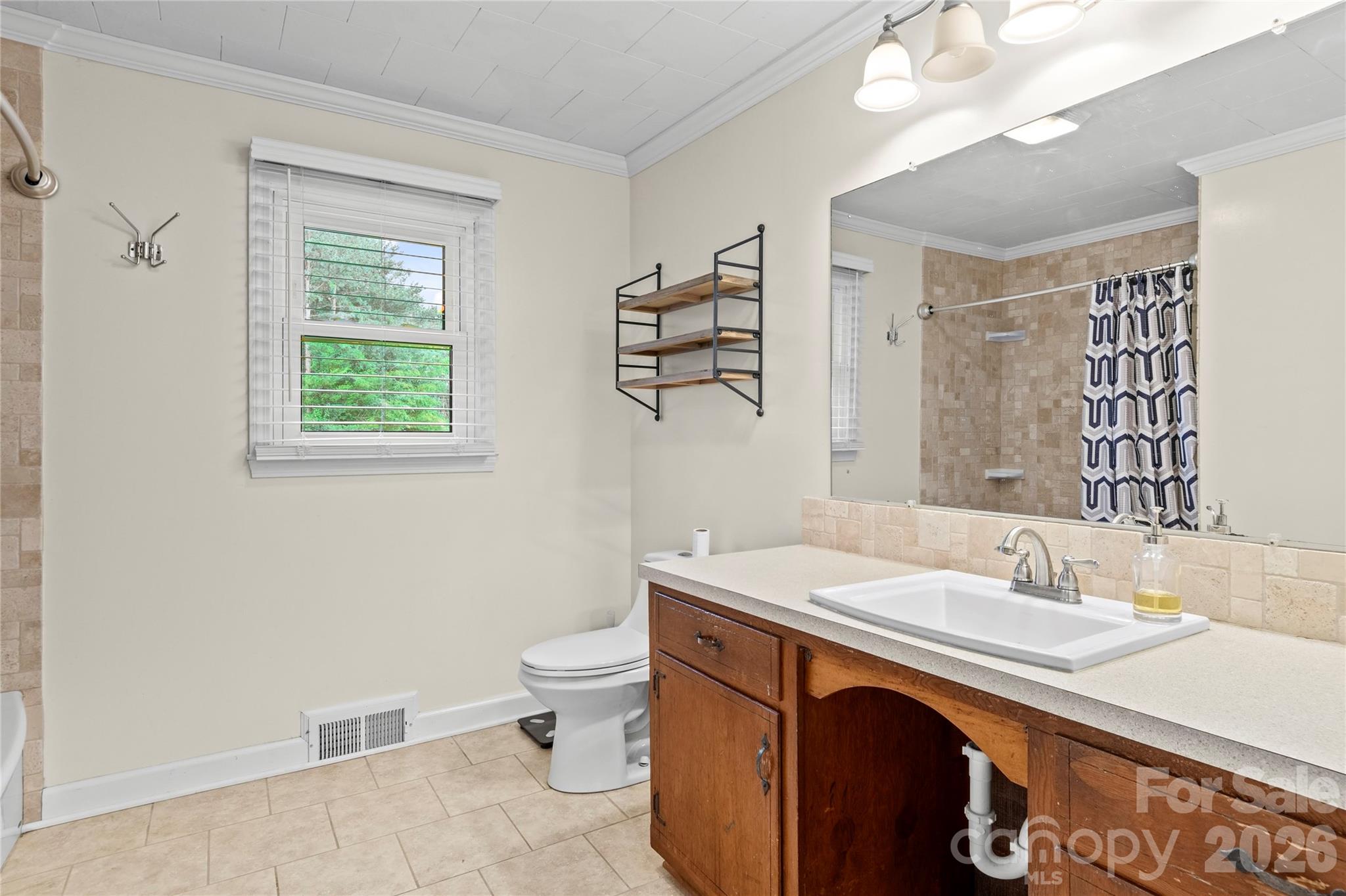 131 River Road Property Photo 16