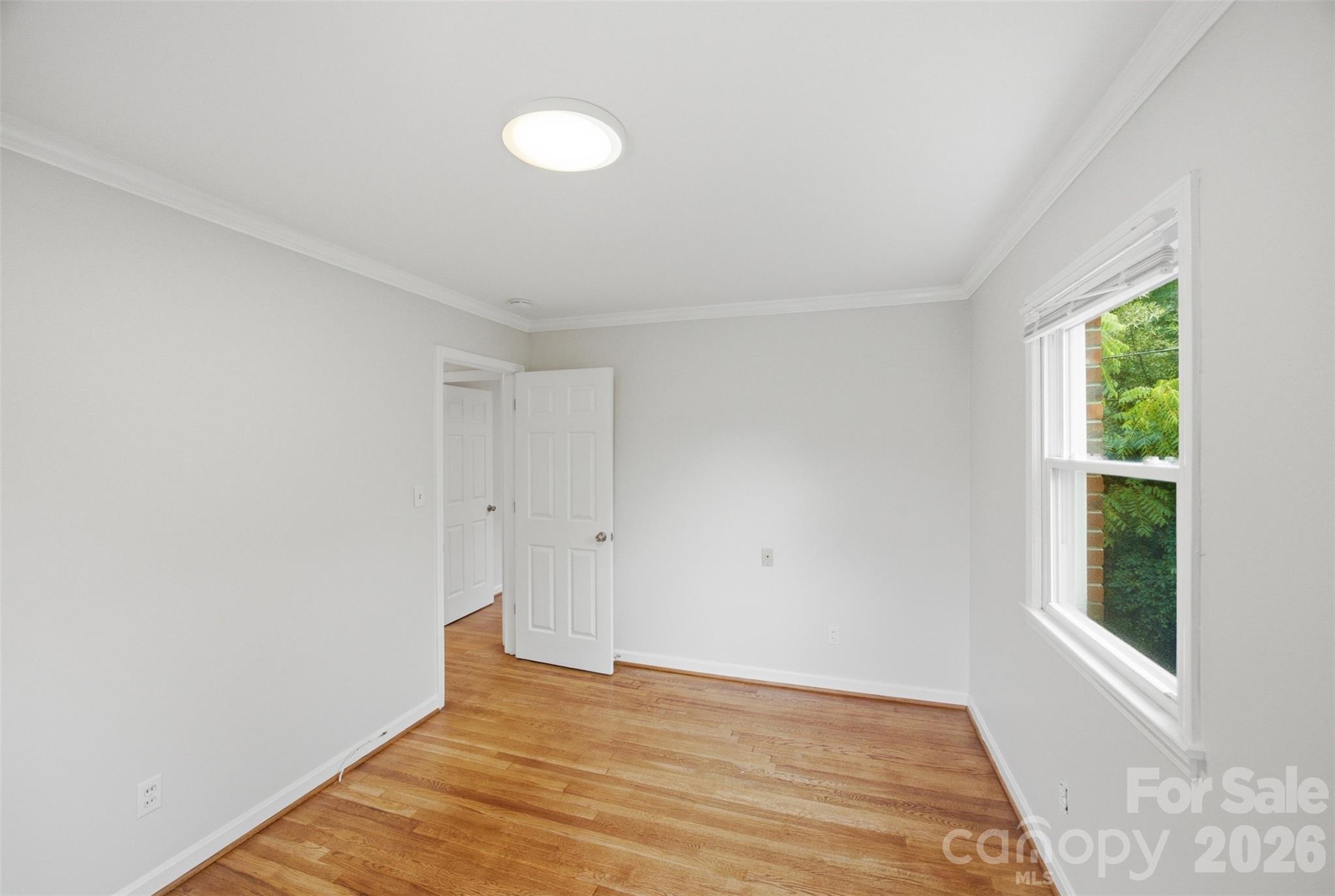 601 Groves Street Property Photo 18