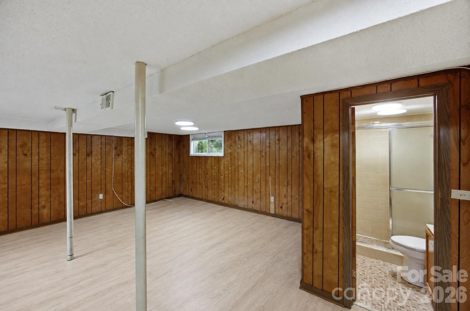 601 Groves Street Property Photo 19